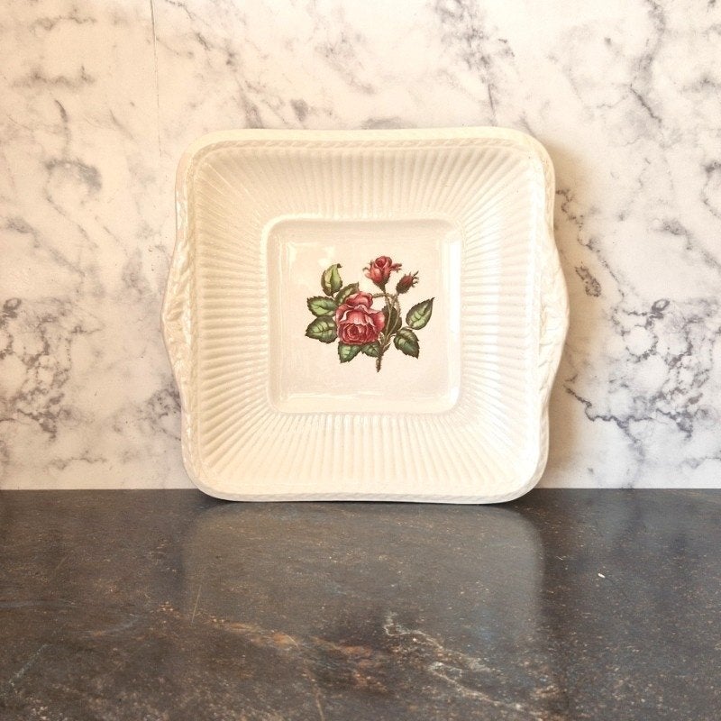 Wedgwood Moss Rose vierkante koekschaal, Antiek en Kunst, Ophalen of Verzenden