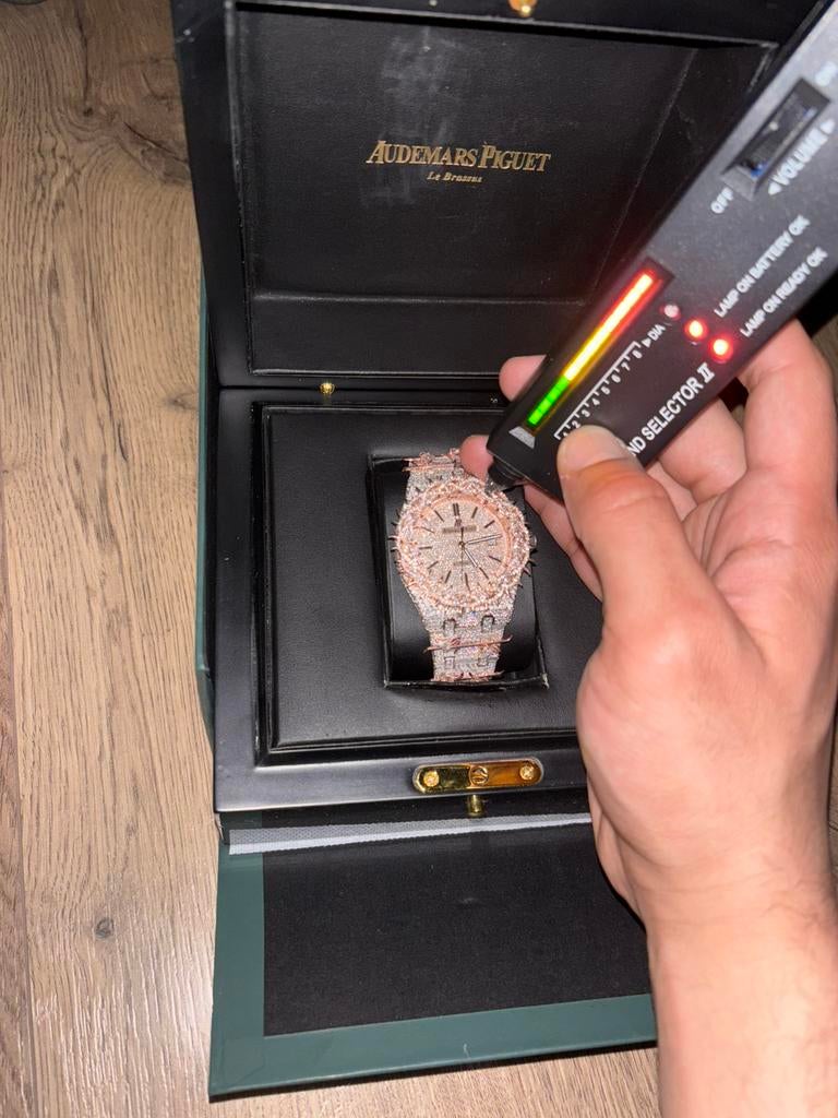 Ap moissanite watch with Throns. Rose gold, Ophalen of Verzenden, Nieuw, Overige merken