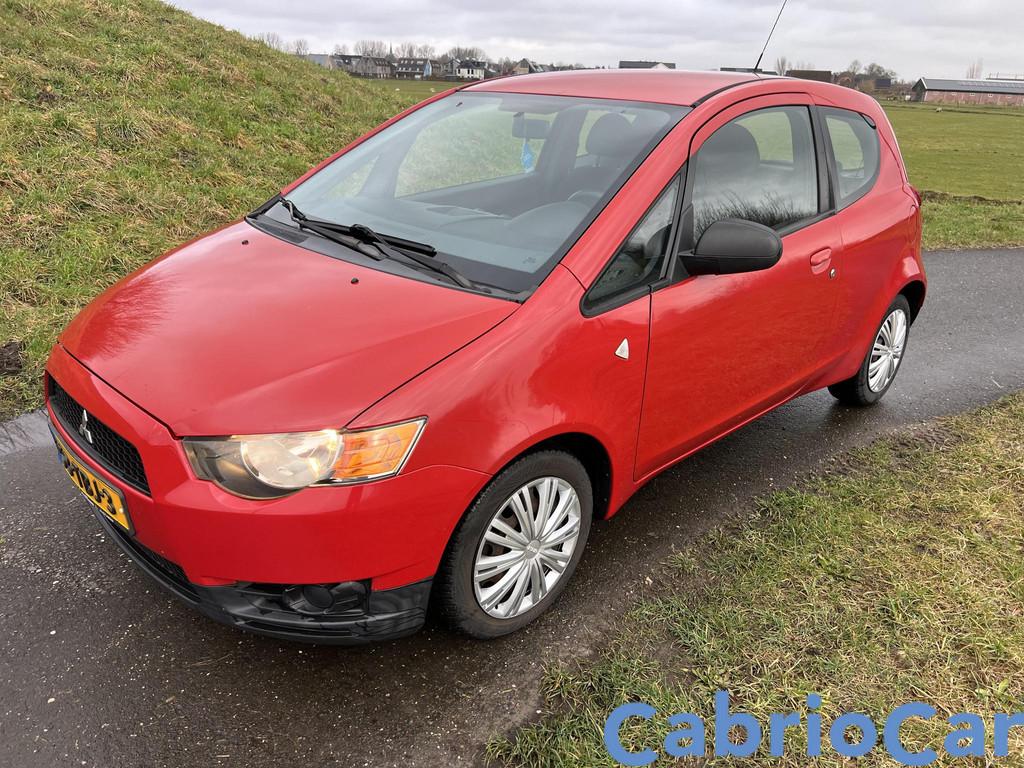 Mitsubishi Colt 1.1 Edition One Nieuwstaat NAP kilometerstan, Auto's, Mitsubishi, Voorwielaandrijving, Stof, Gebruikt, Colt