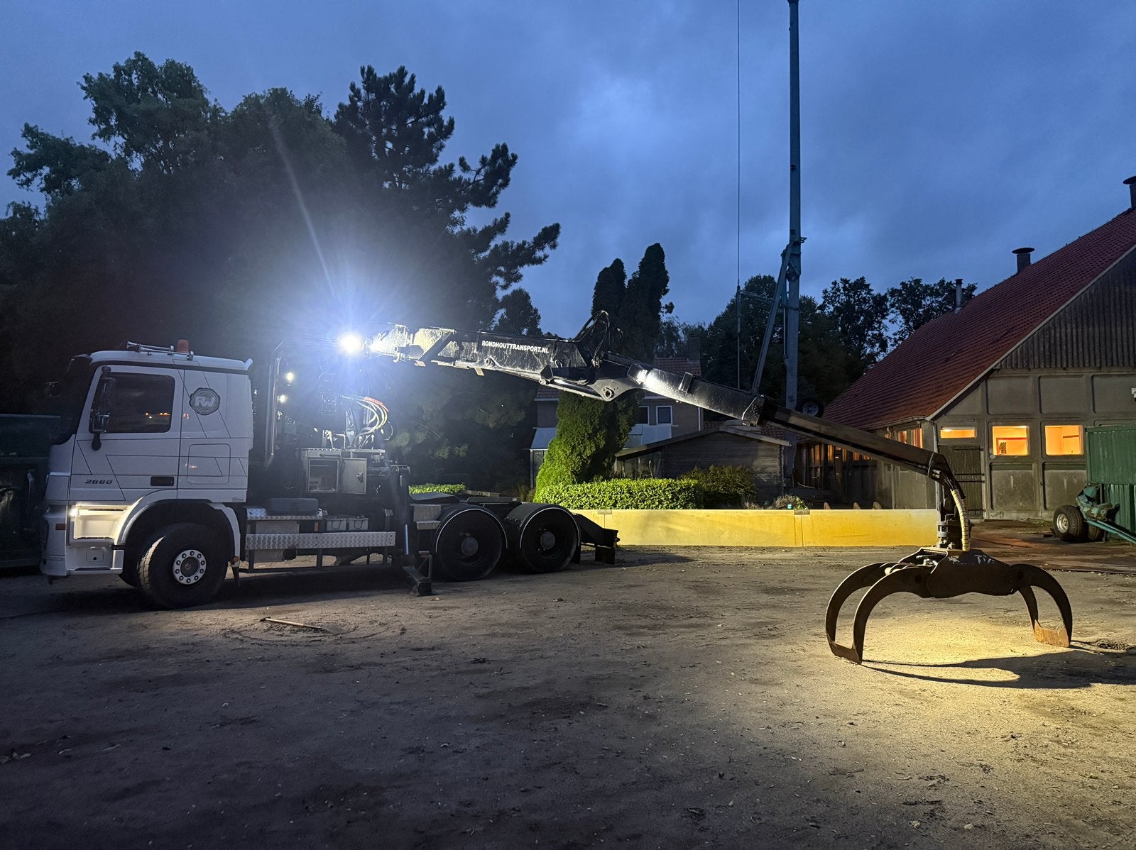 HIAB Jonsered 2850 bosbouwkraan inclusief grijper, Ophalen, Gebruikt, Overige merken, Overige Auto-onderdelen