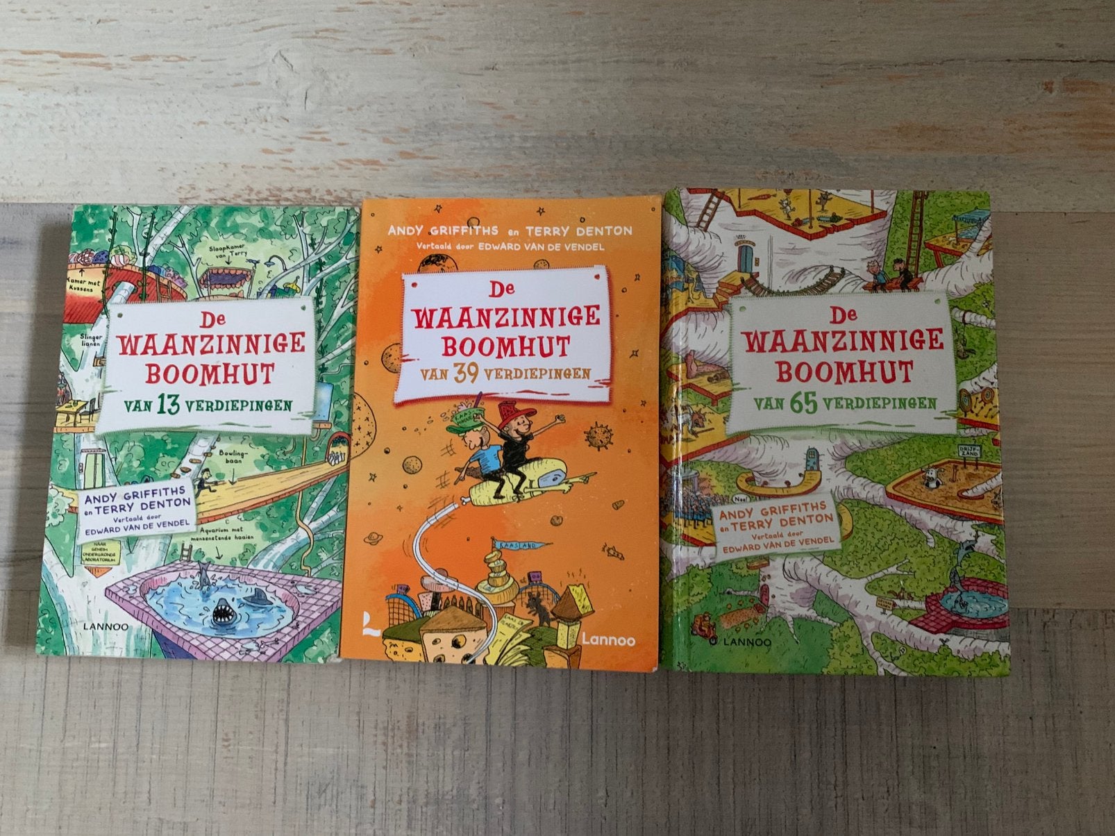 De waanzinnige boomhut deel 1,  3 en 5, Ophalen of Verzenden, Zo goed als nieuw