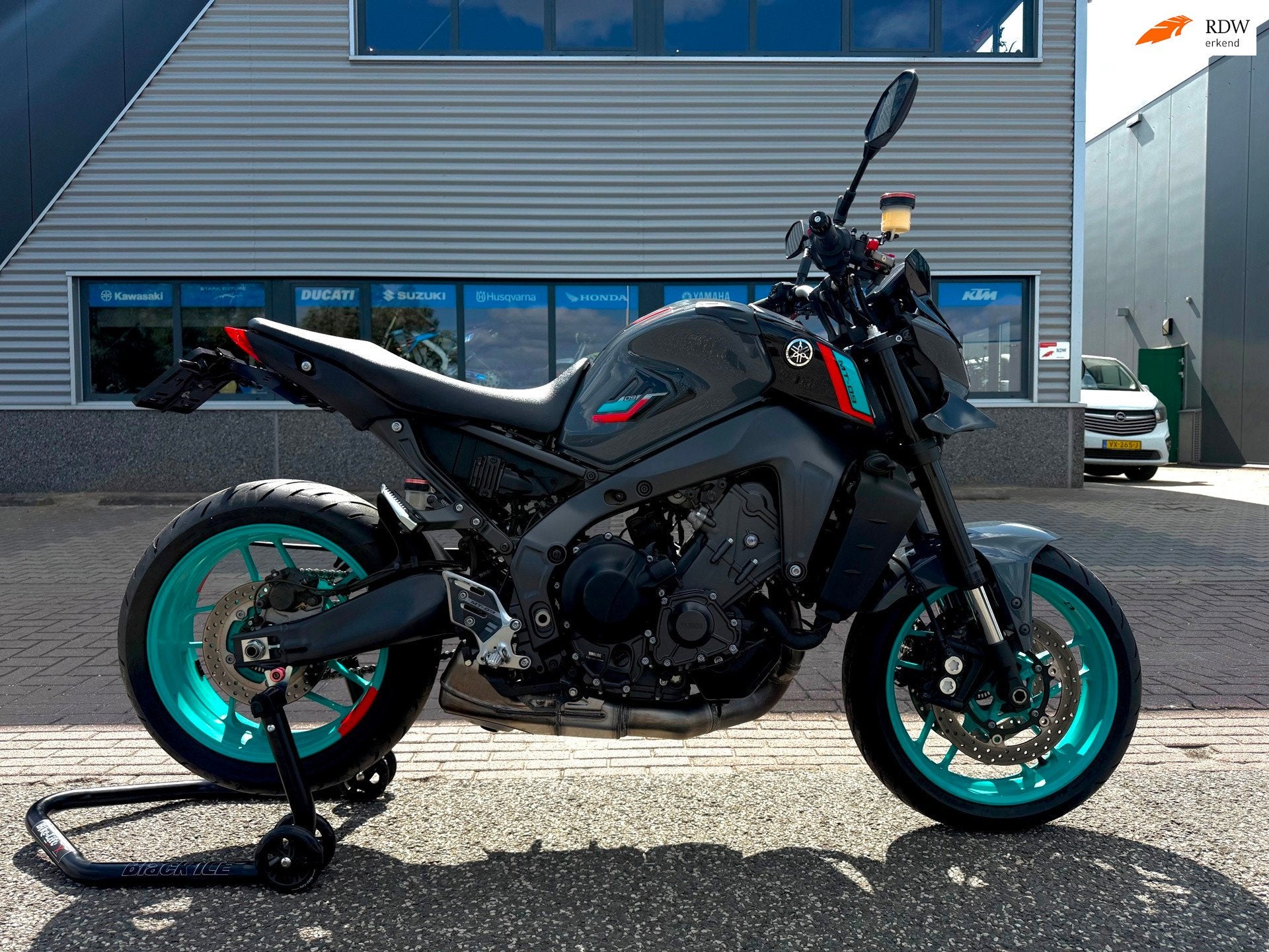 Yamaha MT-09 Naked bike 2023 Quick shifter Garantie mogelijk, Motoren, Motoren | Yamaha, Bedrijf, Naked bike, meer dan 35 kW, ABS