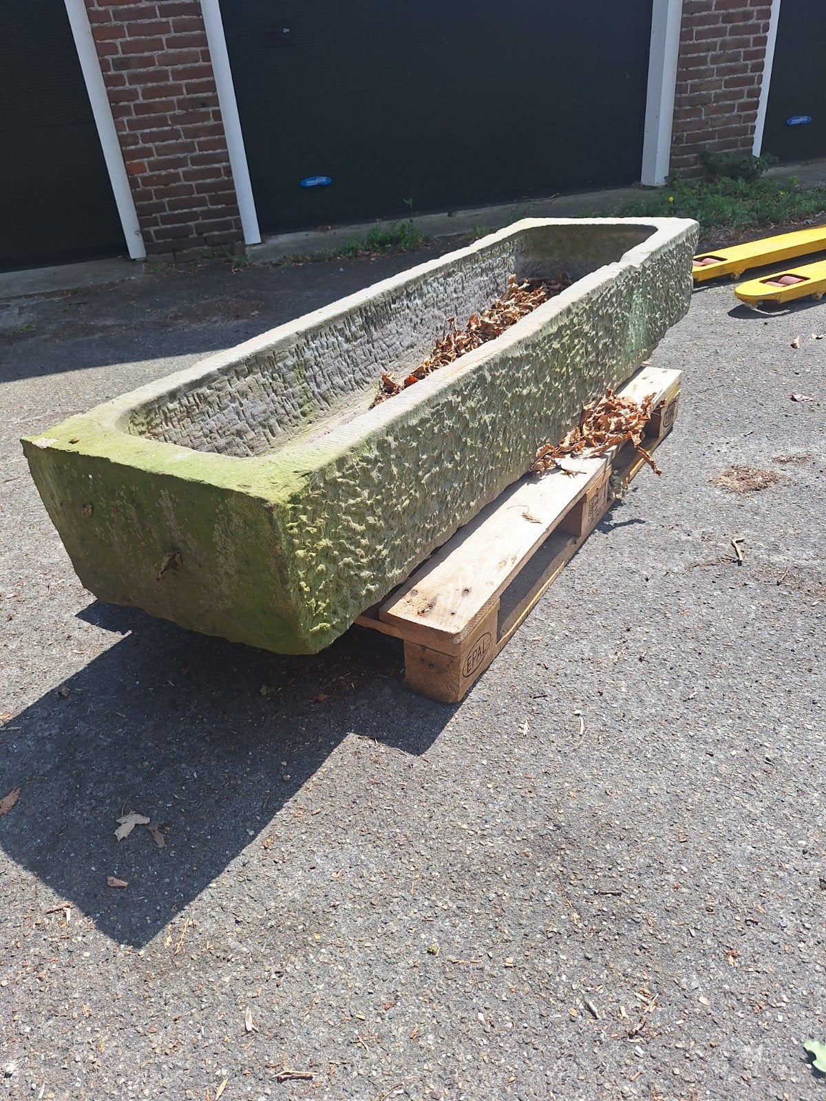 zandsteen bentheimer trog 175 lang, Ophalen, Rond, Hout, Minder dan 30 cm