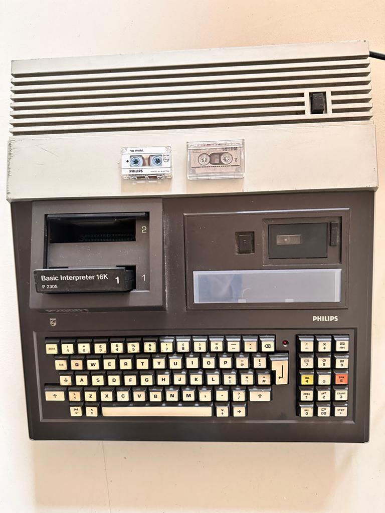 Philips P2000T vintage computer + BASIC, Computers en Software, Vintage Computers, Ophalen