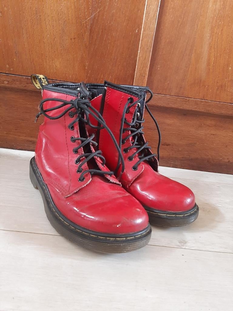 Lakrode Dr. Martens Laarzen boots Maat 33, Dr. Martens, Gebruikt, Jongen of Meisje, Ophalen of Verzenden