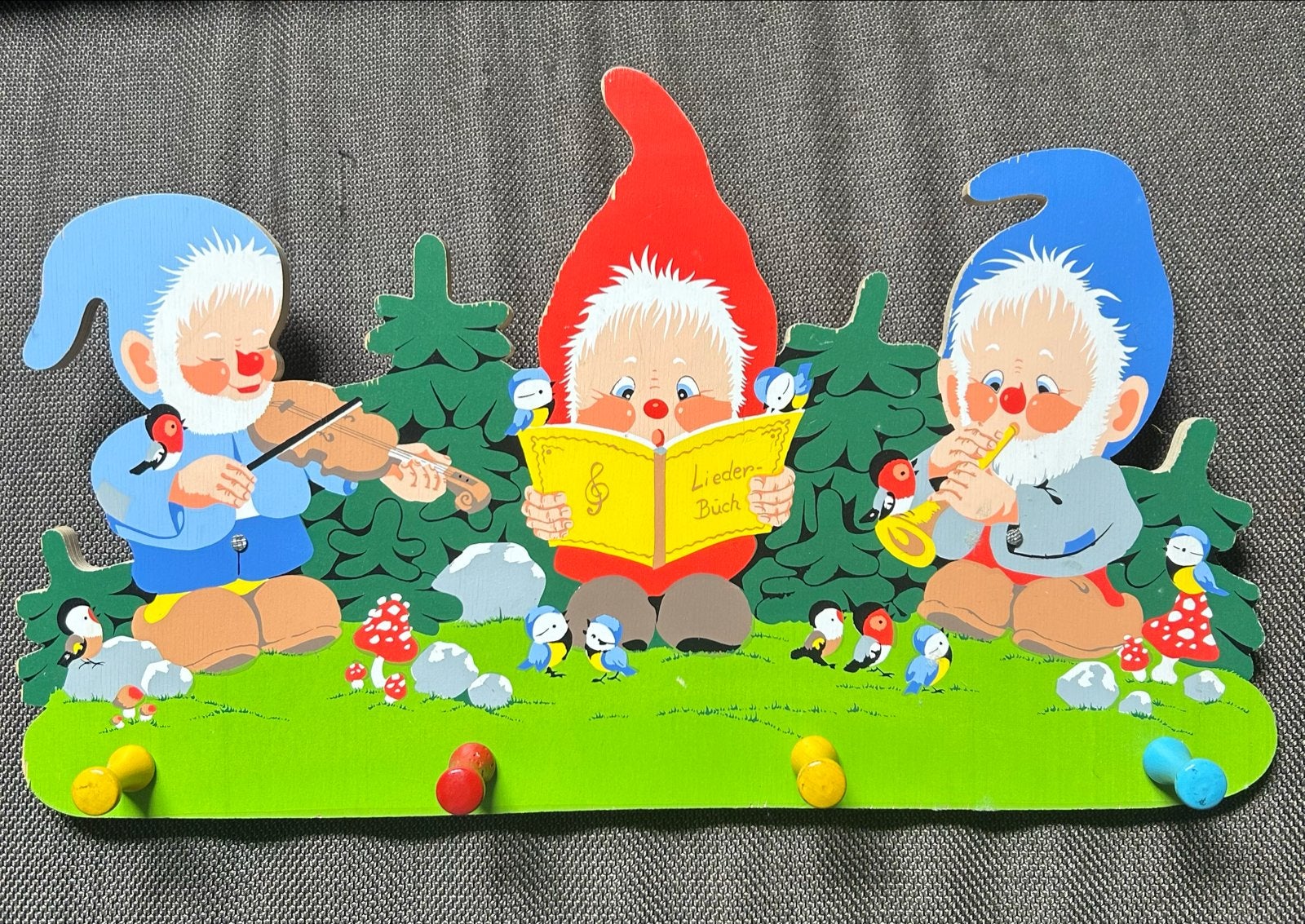 Leuke kinder kapstok met kabouters en muziekthema, Gebruikt, Ophalen of Verzenden, Minder dan 100 cm, Kinderkapstok