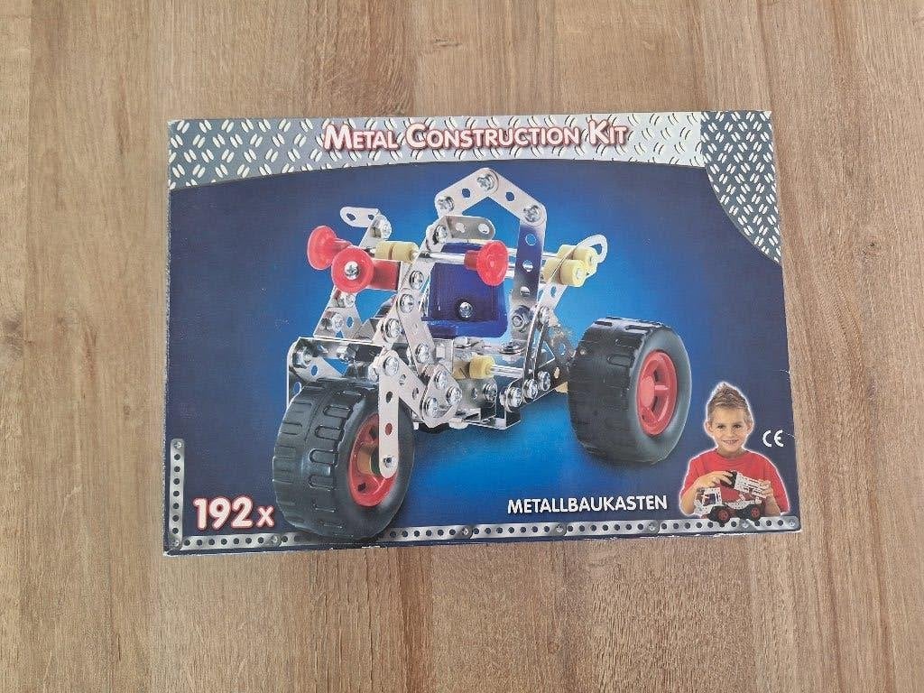 Meccano b merk, metalen bouwset. Voor een klein prijsje!, Ophalen, Zo goed als nieuw, Bouwen