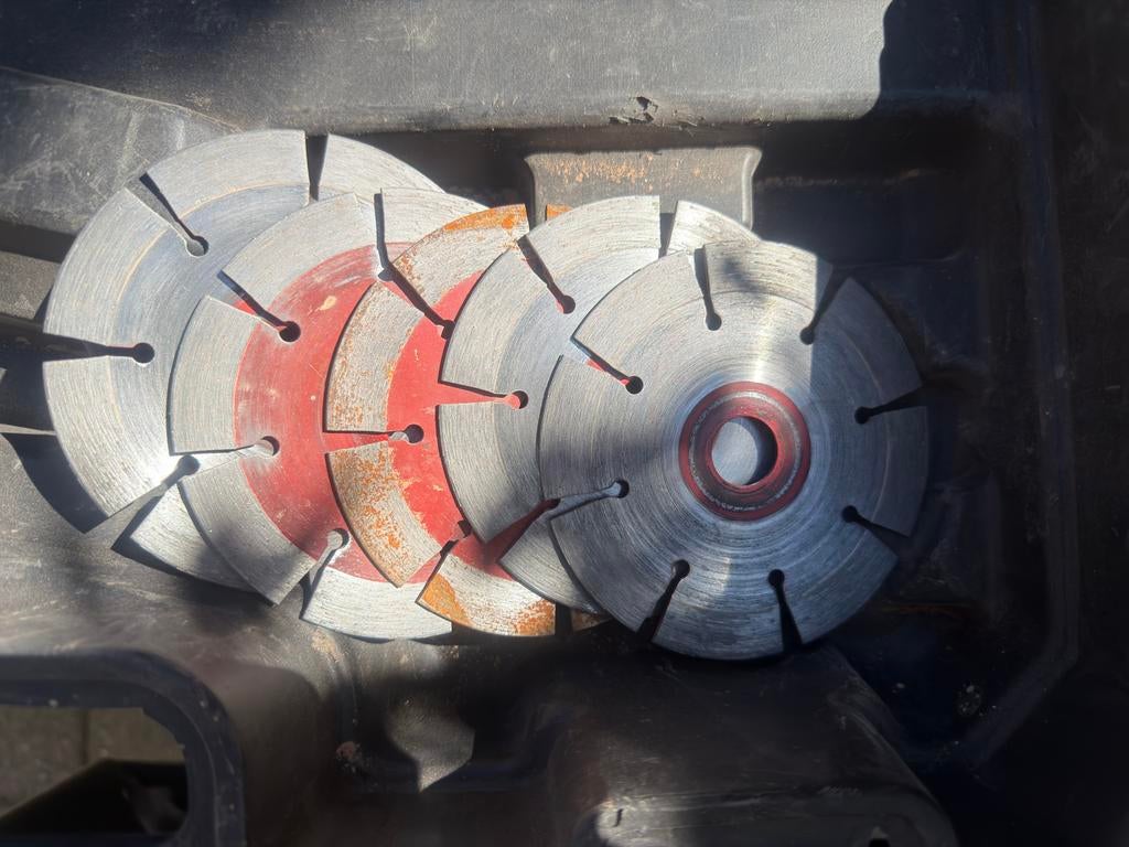 Sleuvenfrees met diamantbladen, Doe-het-zelf en Verbouw, Gereedschap | Freesmachines, Ophalen of Verzenden, Gebruikt, Elektrisch