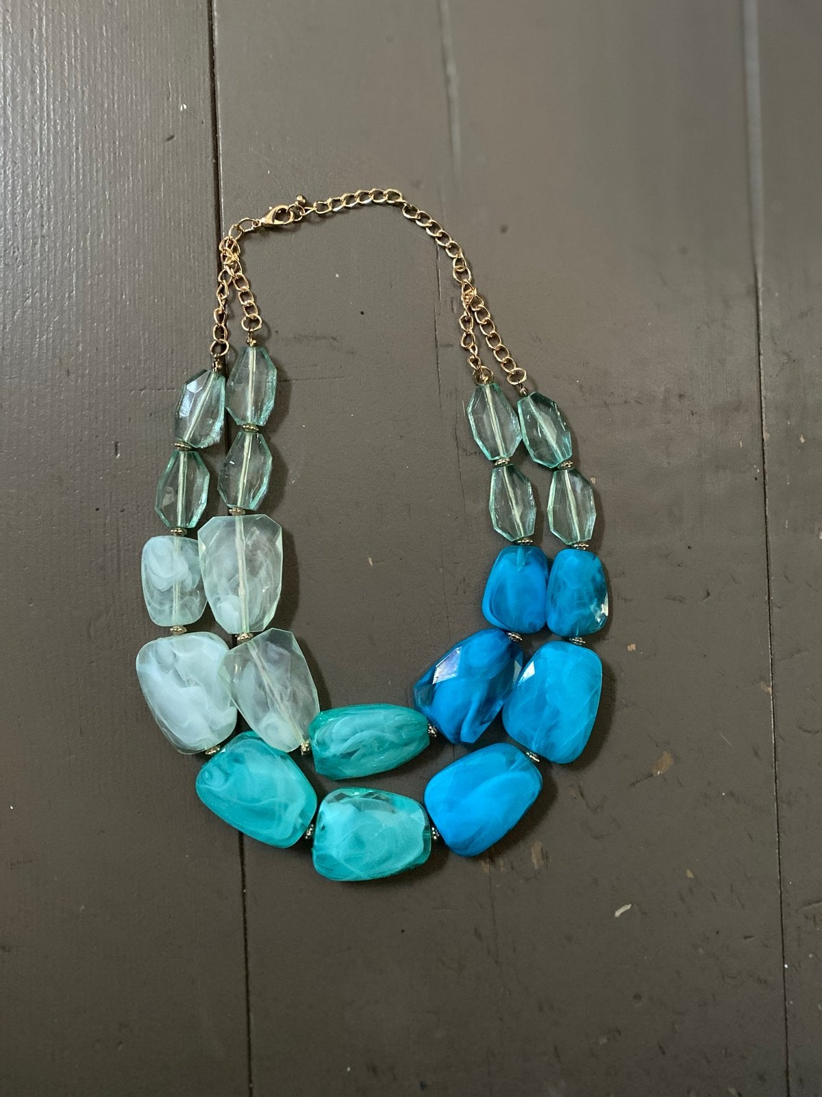 Ketting met blauwe en groene kralen, Sieraden, Tassen en Uiterlijk, Ophalen of Verzenden, Gebruikt, Blauw, Kunststof