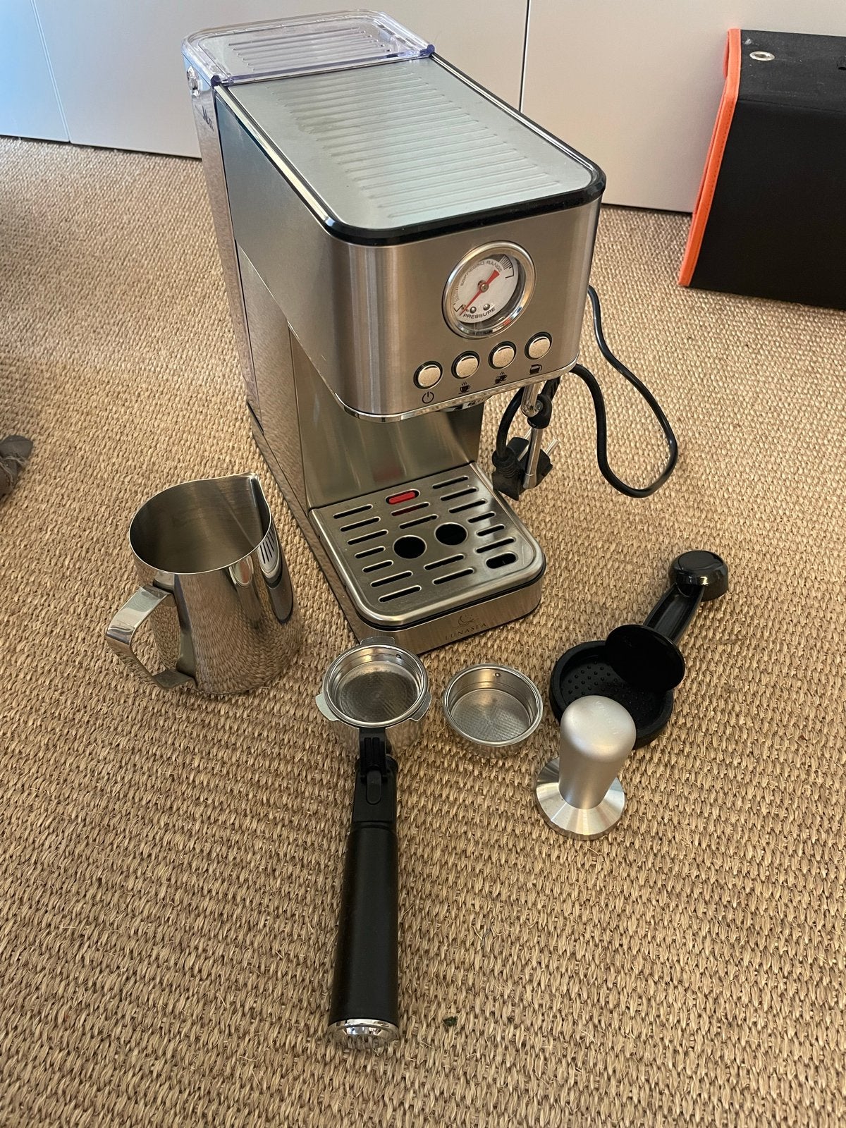 Lunasea V621 Espresso Apparaat met Stoompijpje, Ophalen, Afneembaar waterreservoir, Espresso apparaat, Gemalen koffie