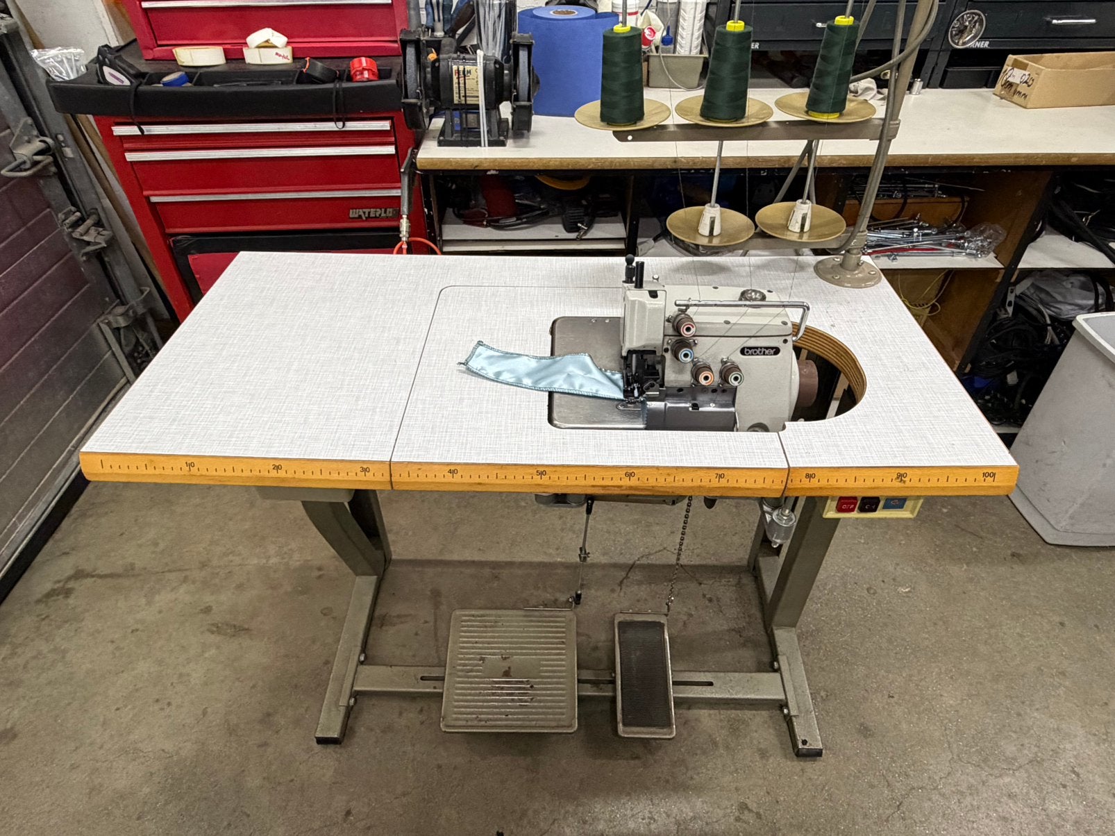 Brother overlock naaimachine 3 of 5 draads, Ophalen, Gebruikt, Naaimachine, Industrieel
