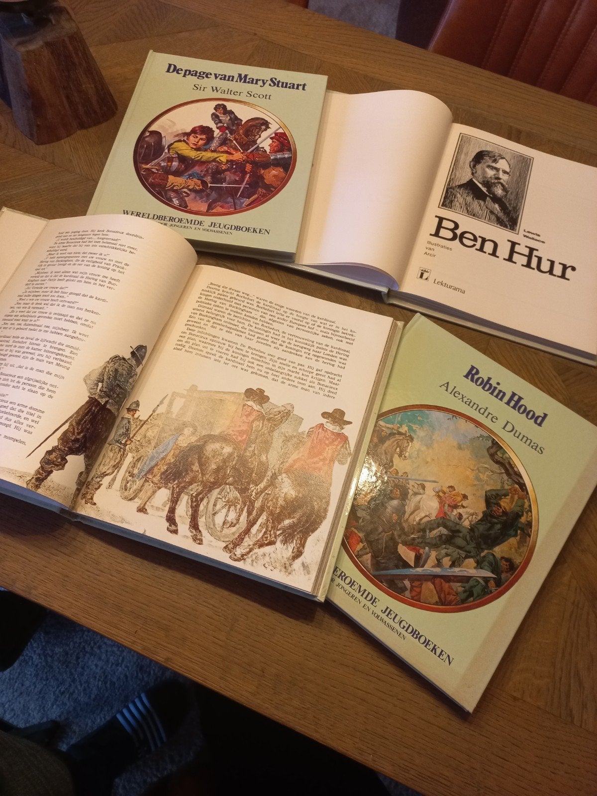 10 Wereldberoemde Jeugdboeken Klassiekers Lekturama, Ophalen of Verzenden