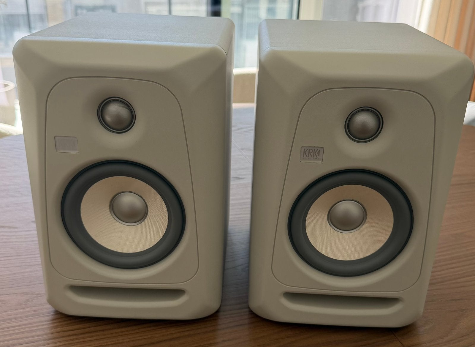 KRK Rokit RP5 G3 White Noise LTD, Ophalen, Studiomonitor, Inclusief kabels, Zo goed als nieuw