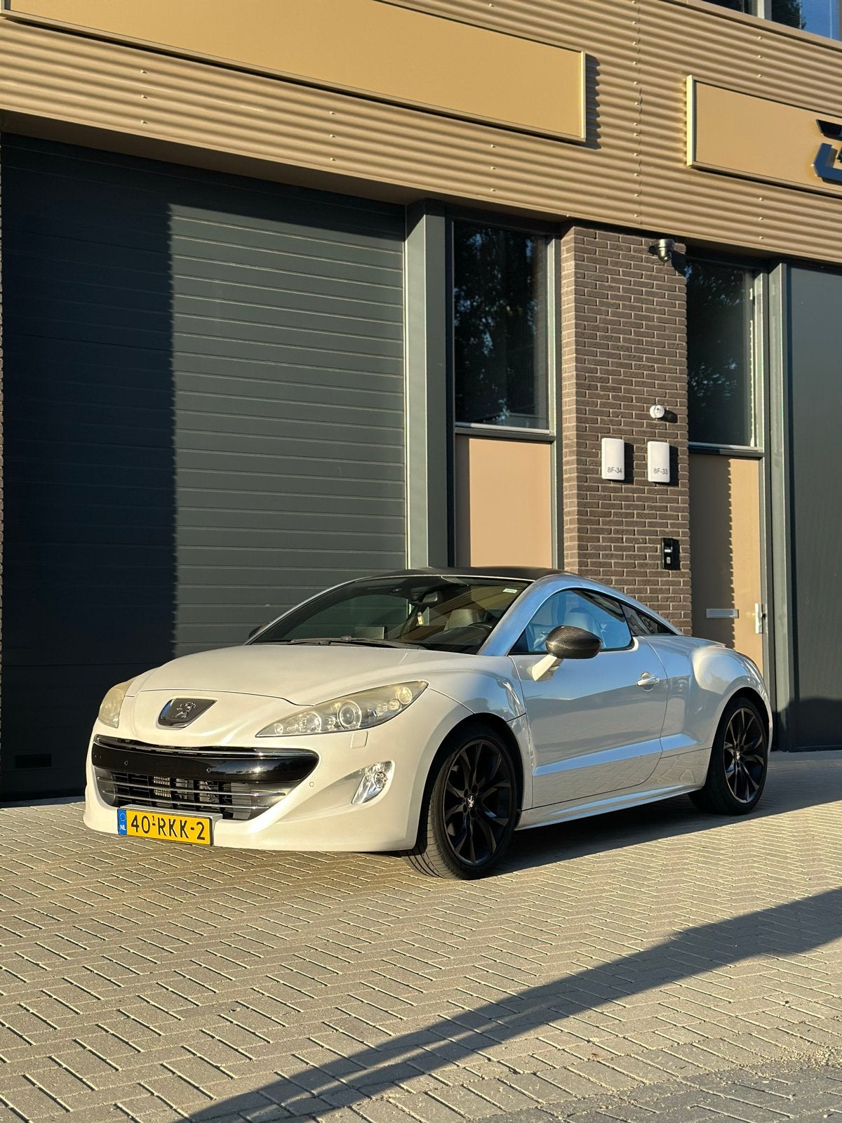 Peugeot RCZ 1.6 THP 2011 Wit, Auto's, Peugeot, Voorwielaandrijving, 15 km/l, 4 stoelen, Wit