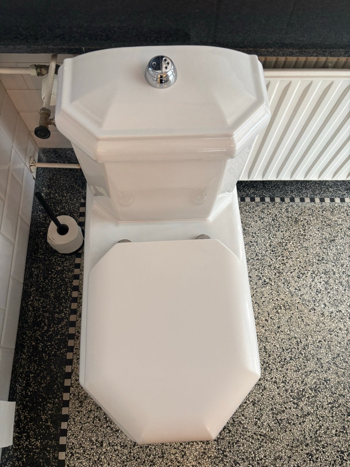 Witte toiletpot met stortbak - Villeroy en Boch 2 stuks, Ophalen, Zo goed als nieuw, Toilet