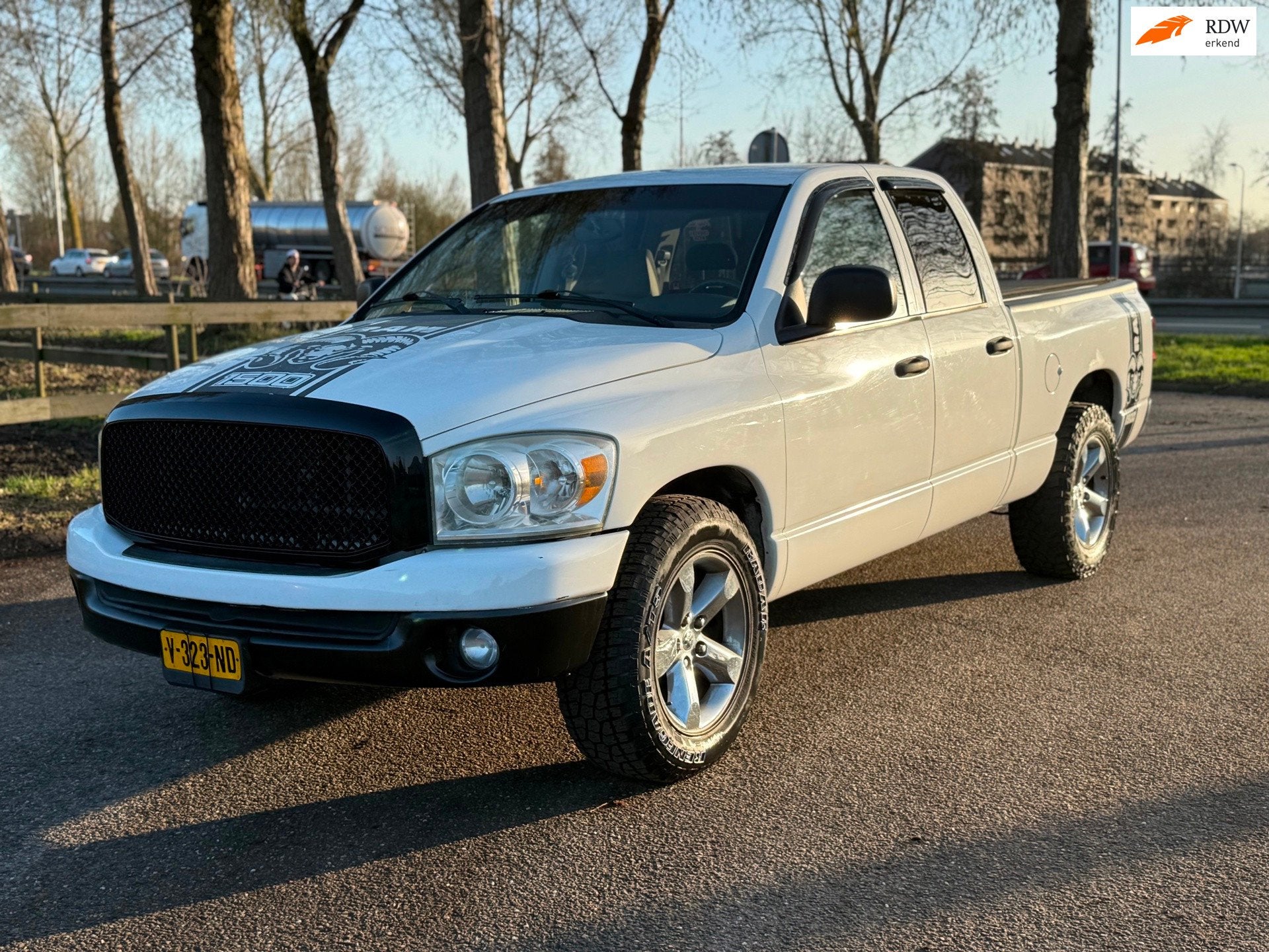 Dodge DODGE RAM 1500 SLT V8 5.7 Hemi Airco Automaat Benzine, Automaat, 450 kg, Gebruikt, 8 cilinders