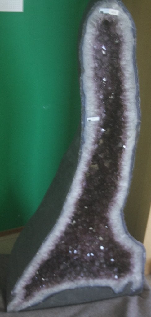 157 Kilo zware donkere Amethyst Kristalgeode, Verzamelen, Mineralen en Fossielen, Ophalen, Overige typen