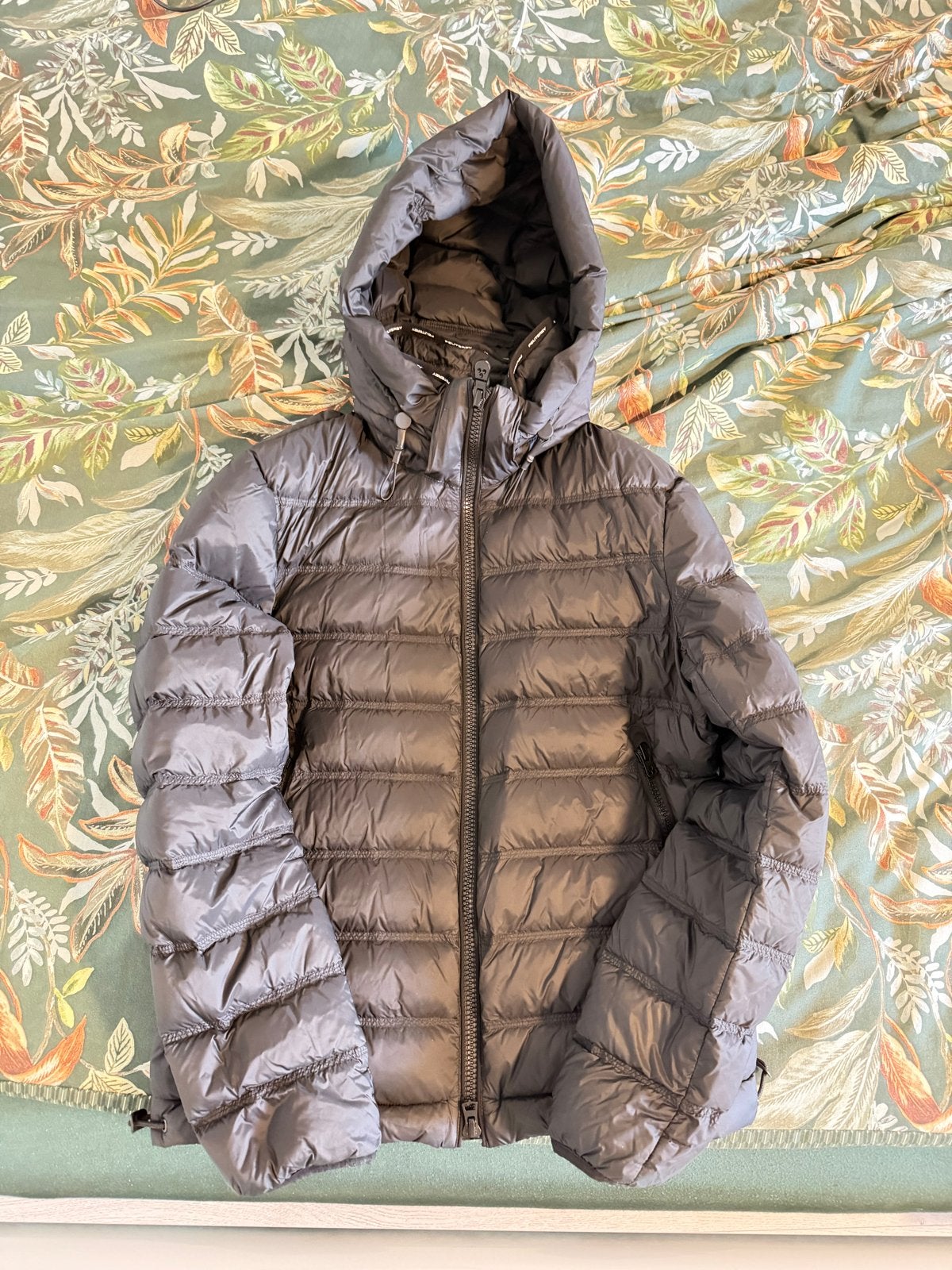 Heren donsjack Peuterey - Maat M, Kleding | Heren, Jassen | Winter, Ophalen, Zo goed als nieuw, Maat 48/50 (M), Grijs