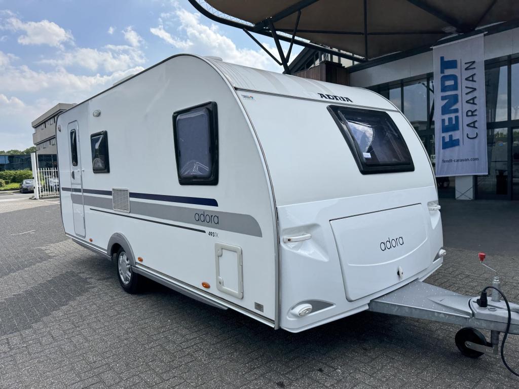 Adria Adora 493 TK 2013 NIEUW 3M TENT!!!, Caravans en Kamperen, Schokbreker, Standaardzit, Bedrijf, Adria