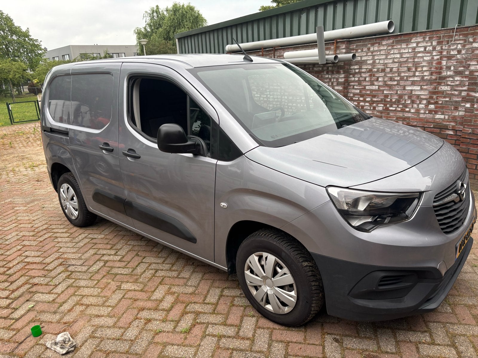 Opel Combo Cargo GB 1.5 Diesel 102pk S/S L1h1 2022 Grijs, Auto's, Voorwielaandrijving, Stof, Parkeersensor, Zwart