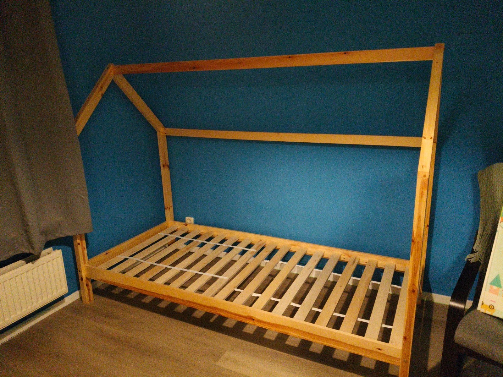 Eenpersoonsbed Huisje met Matras (in overleg), Ophalen, Gebruikt, 90 cm, 200 cm