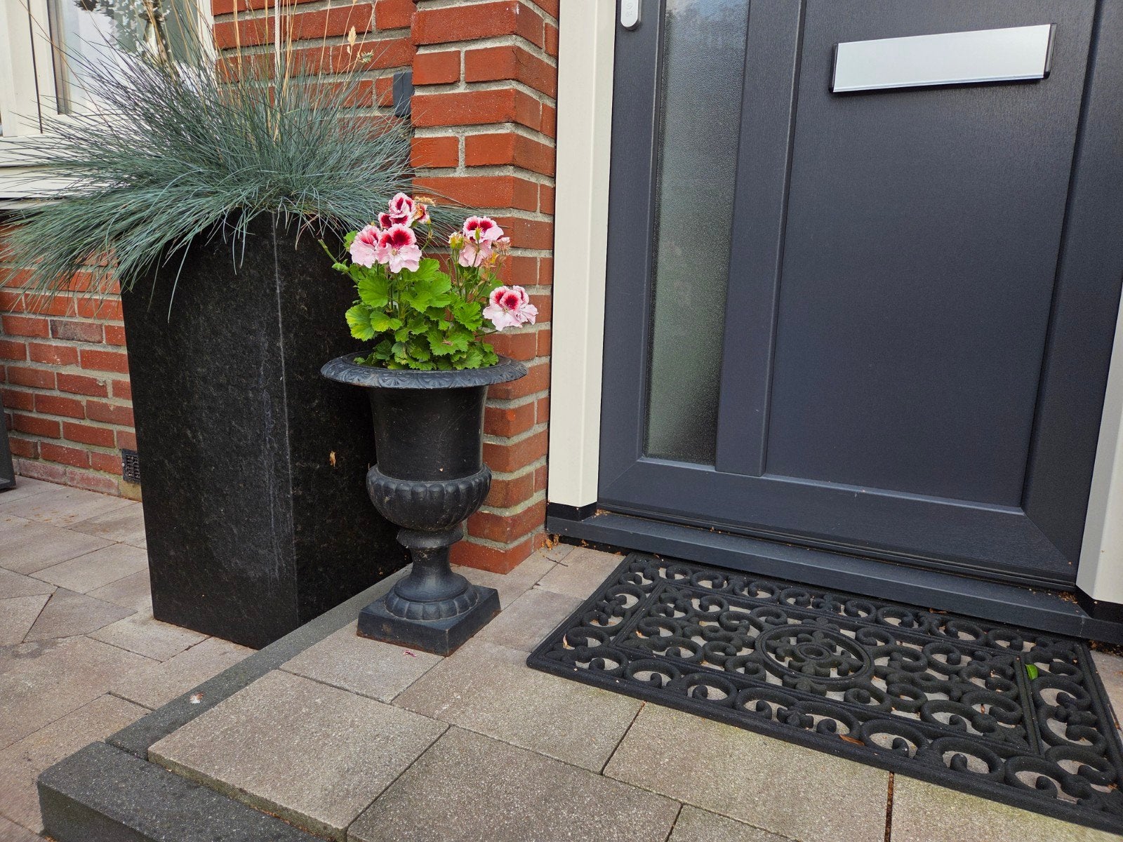 GROTE HOGE GRANIETEN BLOEMBAKKEN €50 stuk, Tuin en Terras, Ophalen, Nieuw, Steen