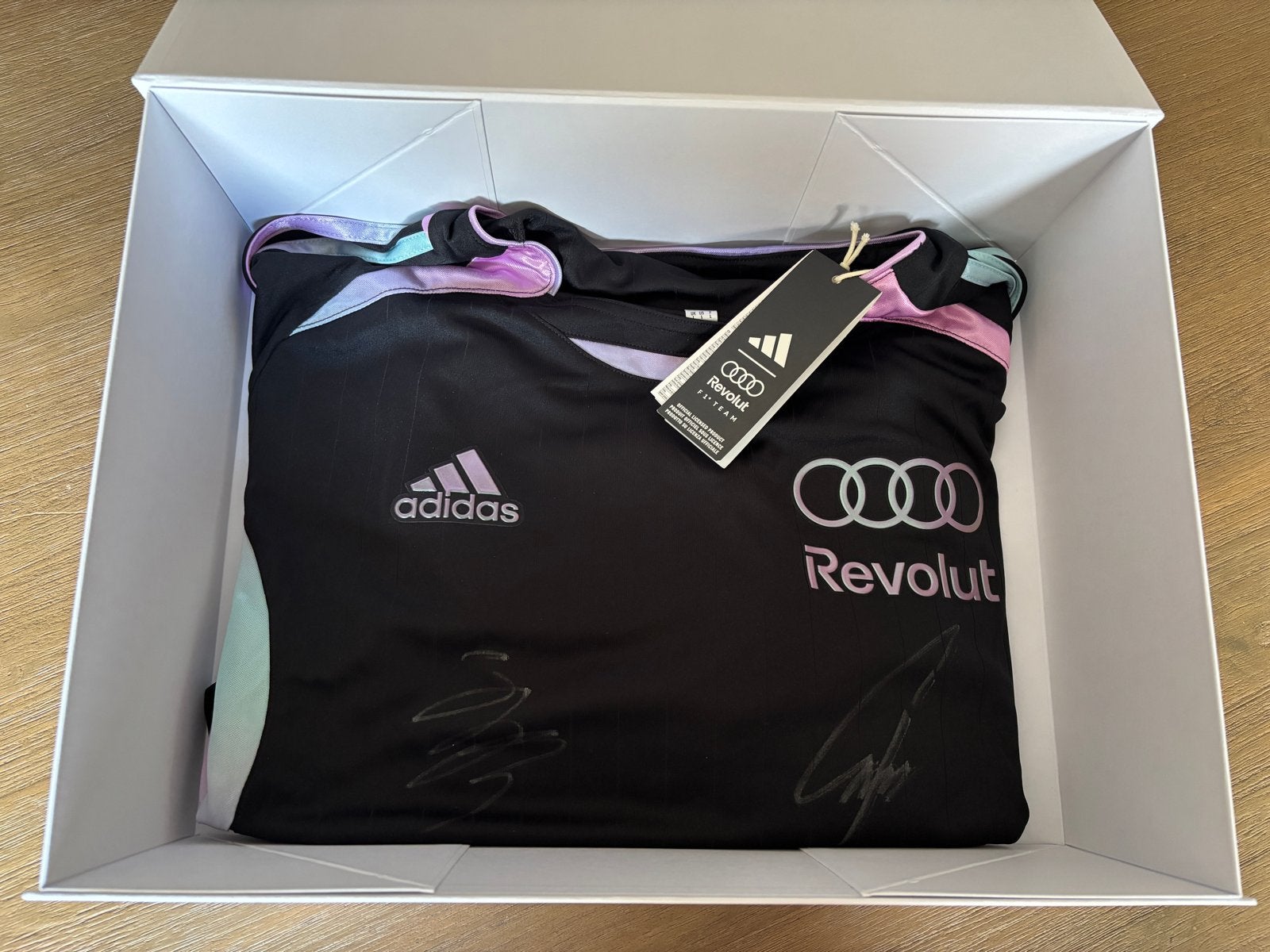 Gesigneerd Adidas x Audi Revolut F1-teamshirt - Maat L, Maat 52/54 (L), Zwart, Overige typen, Nieuw