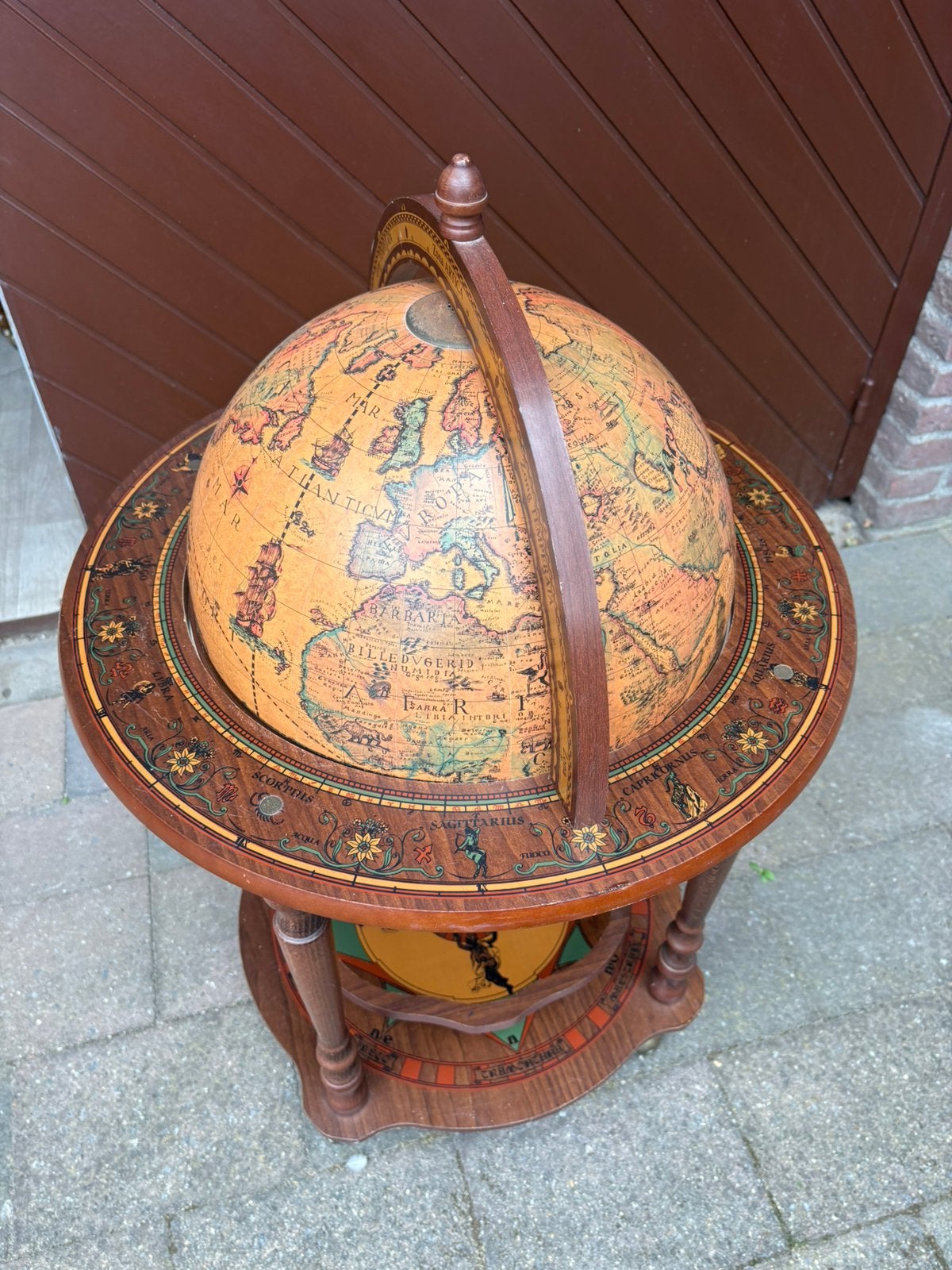 Zoffoli bar globe drank kast wereldbol globebar wereldbolbar, Huis en Inrichting, Woonaccessoires | Wereldbollen, Ophalen, Zo goed als nieuw