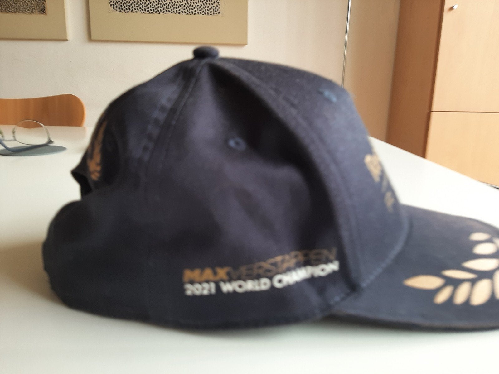 Red bull cap, Ophalen of Verzenden, Zo goed als nieuw