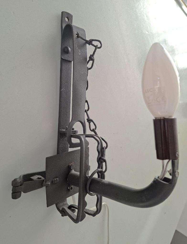 vintage wandlamp smeedijzer wildklem jaren 70 brutalisme, Ophalen of Verzenden