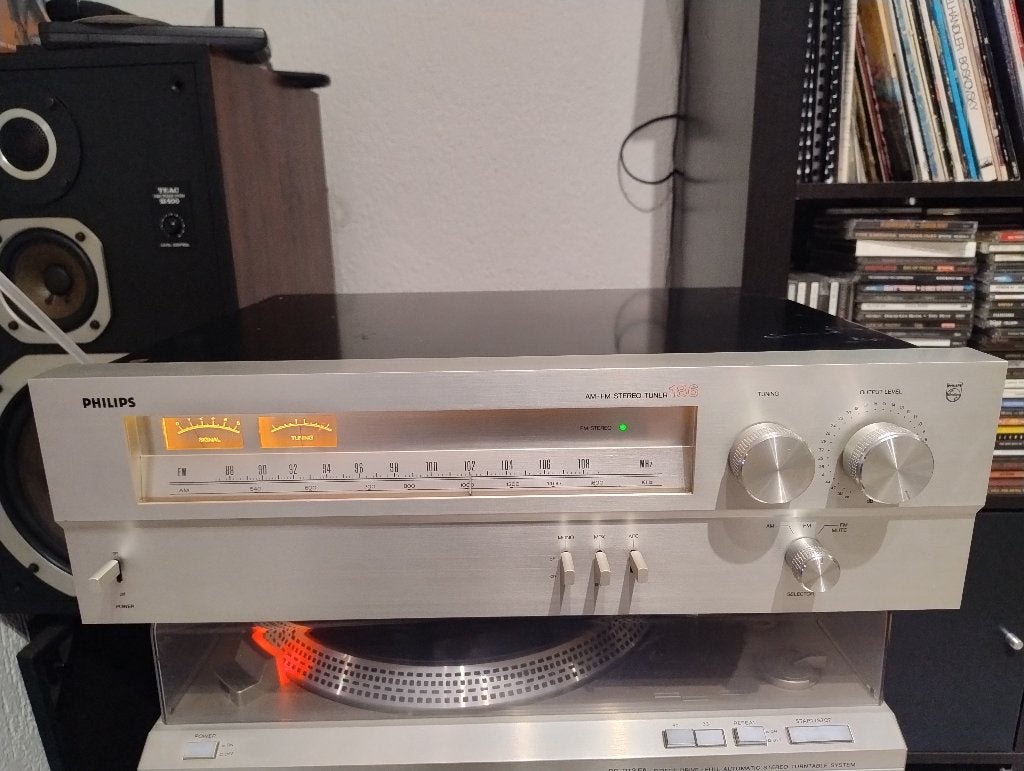 Philips 186 tuner, Ophalen of Verzenden, Gebruikt, Analoog