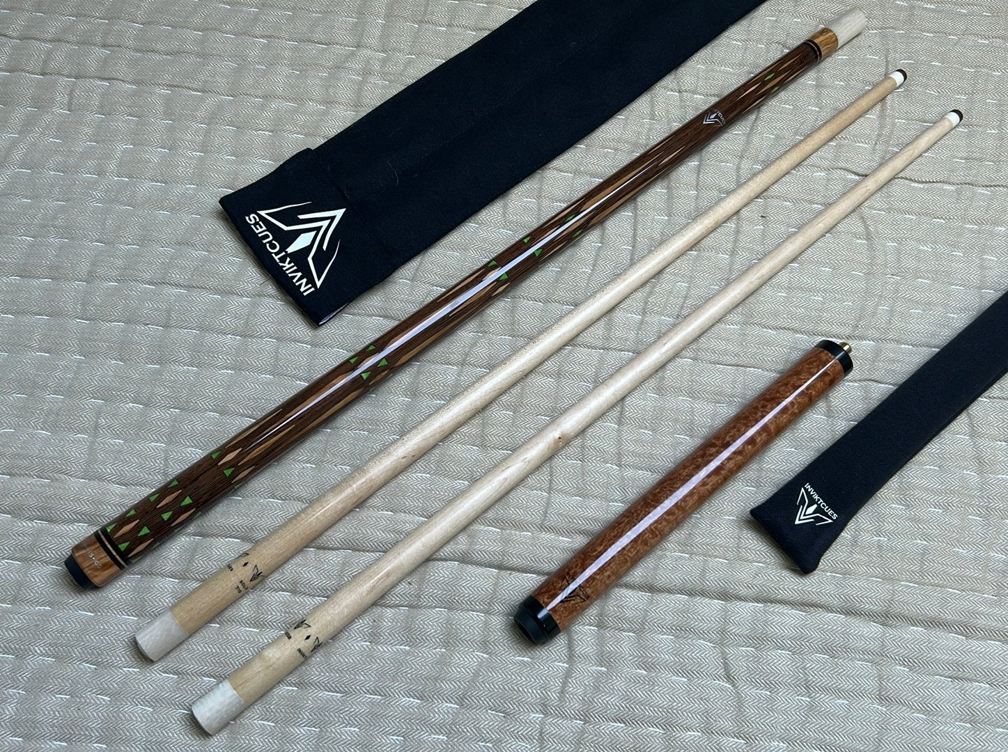 Nieuw! Invikt Cues Hiperion Classic Green - Handgemaakt!, Sport en Fitness, Keu of Ballen, N.V.T., Nieuw, Ophalen of Verzenden