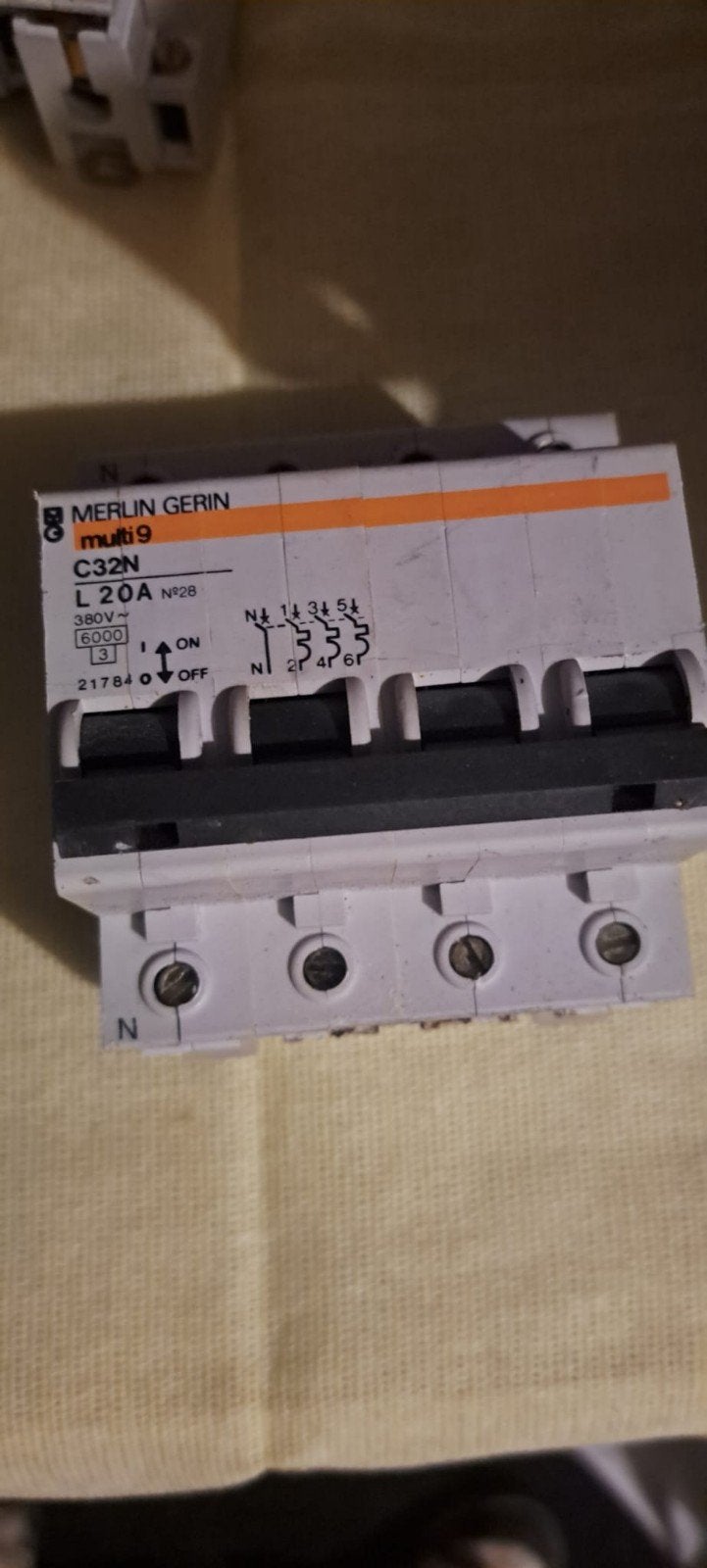 Merlin Gerin Multi 9 C32N L20A Stroomonderbreker, Ophalen of Verzenden, Gebruikt, Schakelaar