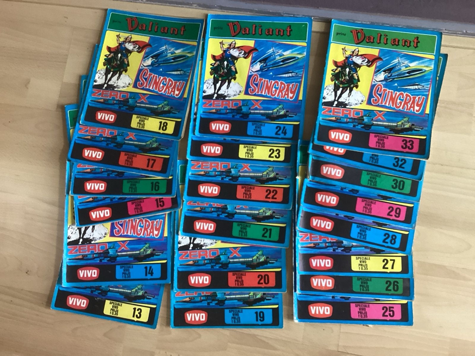 20 Vintage Prins Valiant Stripboeken - Vivo Uitgave, Meerdere stripboeken, Ophalen of Verzenden, Gelezen