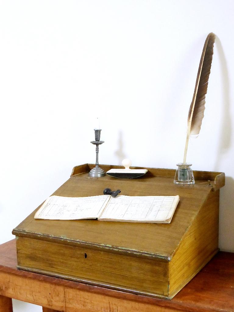 STOER Antieke lessenaar / schrijfkist secretaire oude verf, Ophalen of Verzenden