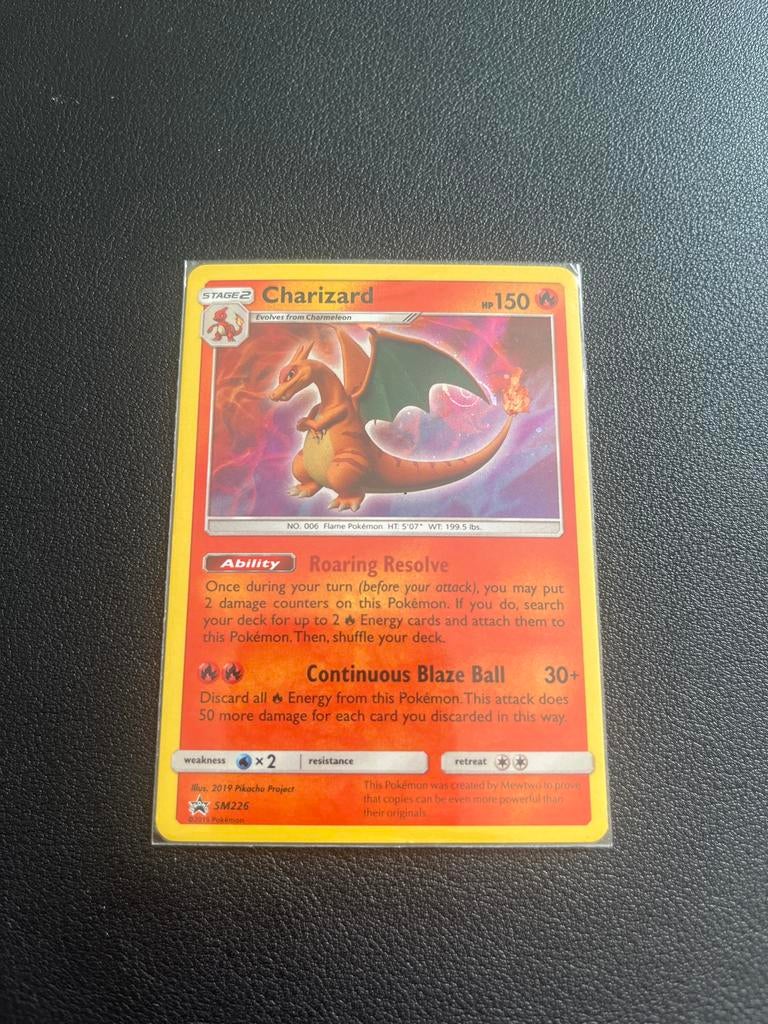 Charizard SM226 EX/NM met kleine beschadiging, Ophalen of Verzenden, Zo goed als nieuw, Losse kaart