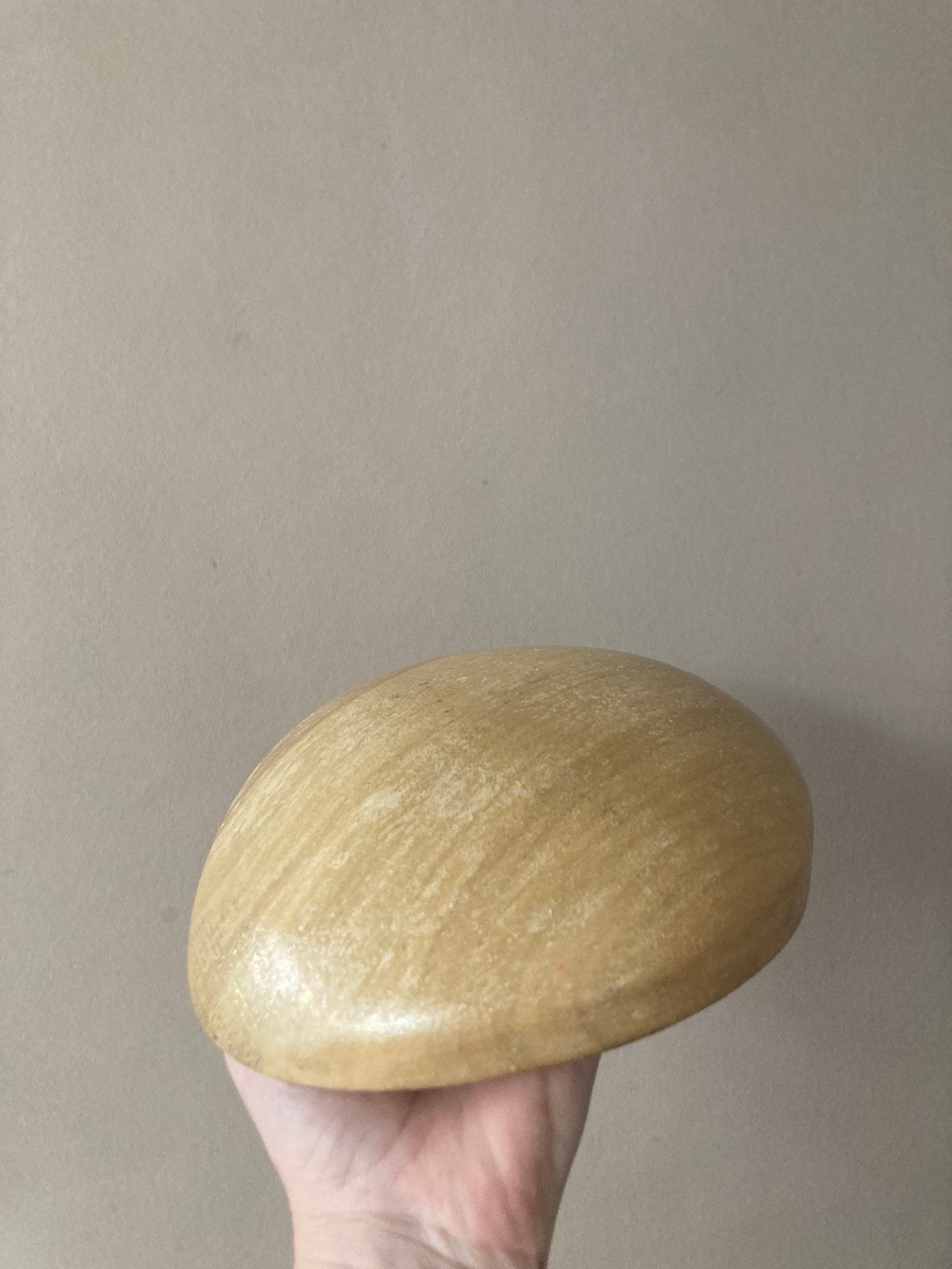 Hoedenmal hoeden mal teardrop fascinator, Ophalen of Verzenden, Gebruikt