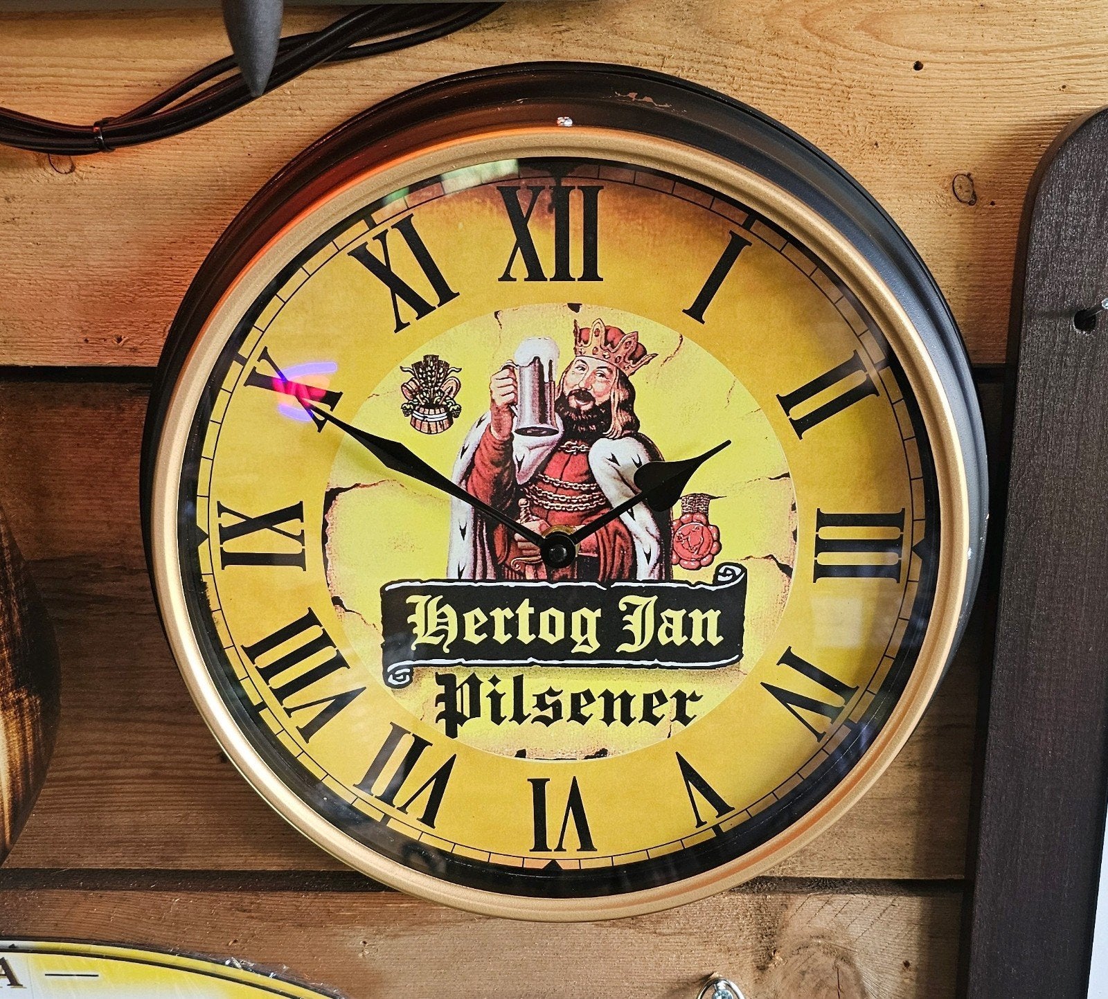 Robuuste HERTOG JAN WANDKLOK met metalen rand, Ophalen of Verzenden, Nieuw, Reclamebord, Plaat of Schild, Hertog Jan