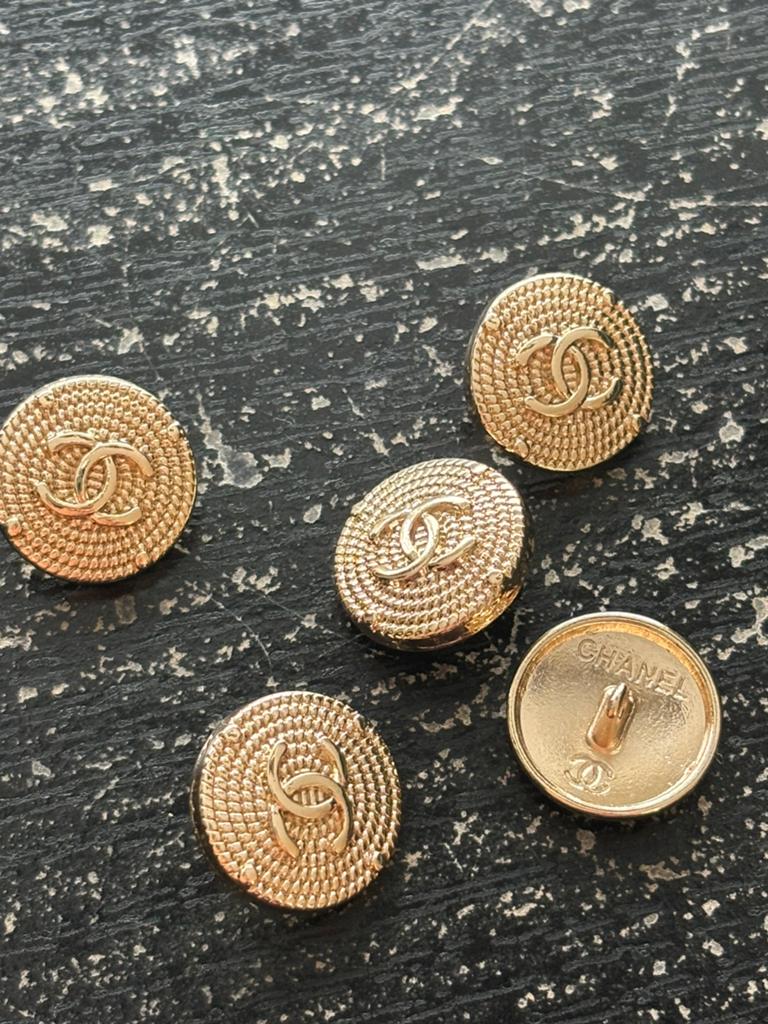 Vintage chanel knopen, Hobby en Vrije tijd, Naaien en Fournituren, Ophalen of Verzenden, Zo goed als nieuw, Knoop of Knopen