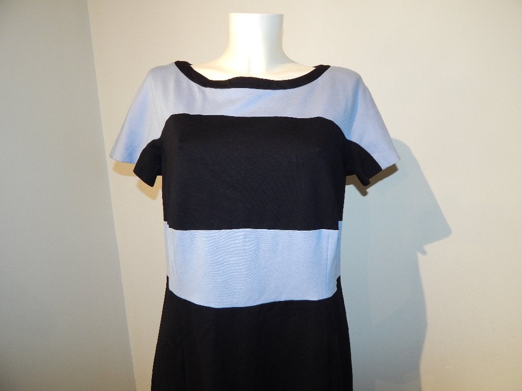 Marccain tijdloos mooie casual jurk baby blauw deels N6/44, Maat 42/44 (L), Zo goed als nieuw, Knielengte, Marccain