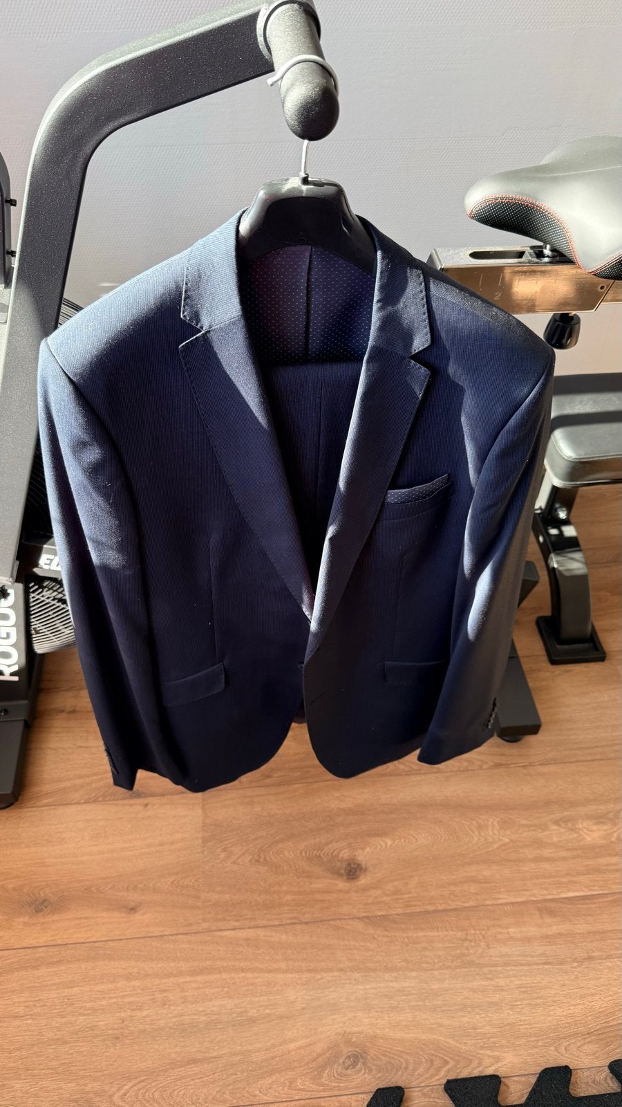 Stijlvol Donkerblauw Herenpak - Maat L, Ophalen, Zo goed als nieuw, Maat 52/54 (L), Blauw