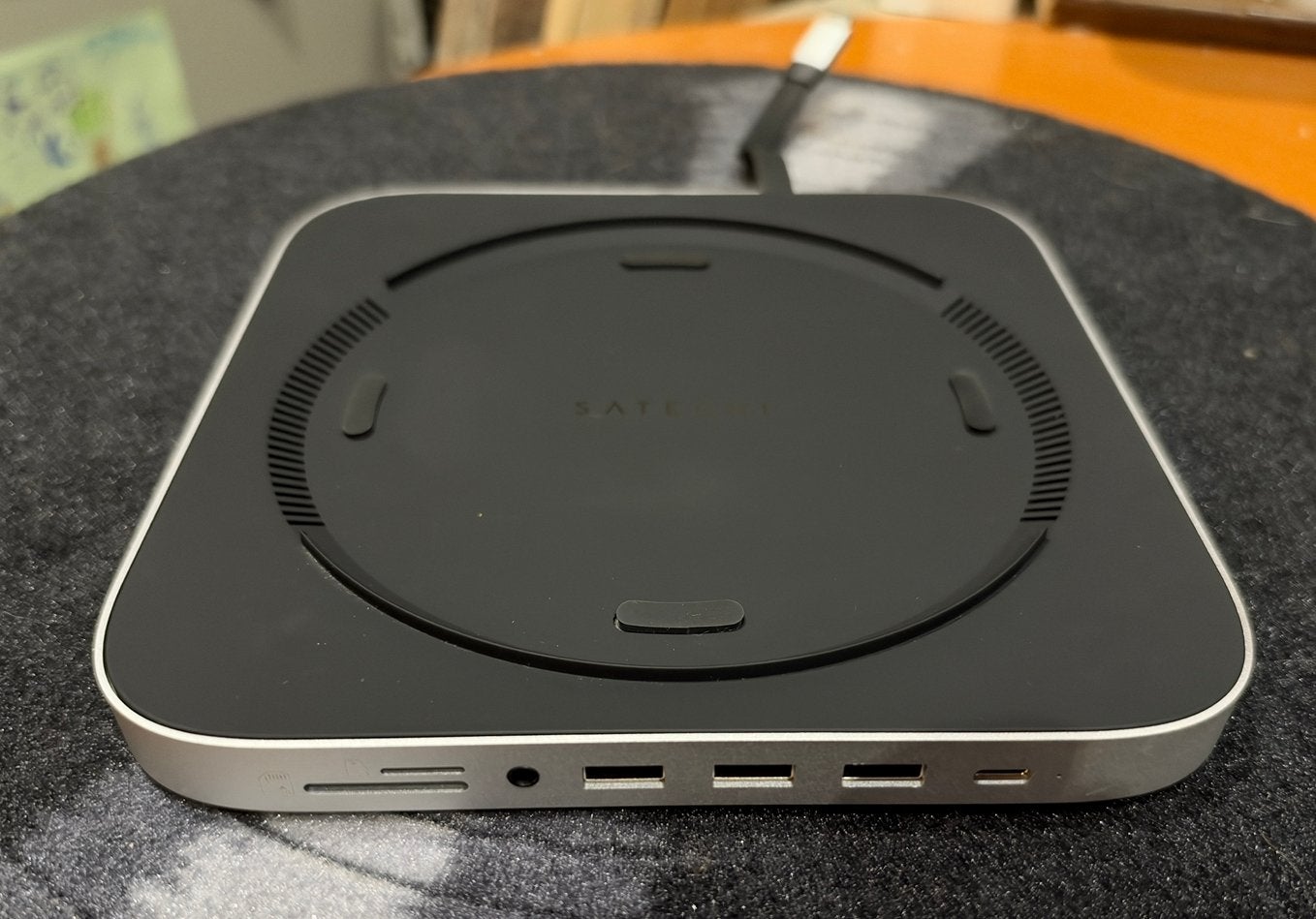 Satechi hub Mac Studio, Hagibis Acryl stand   + 1 TB SSD, Ophalen of Verzenden, Zo goed als nieuw