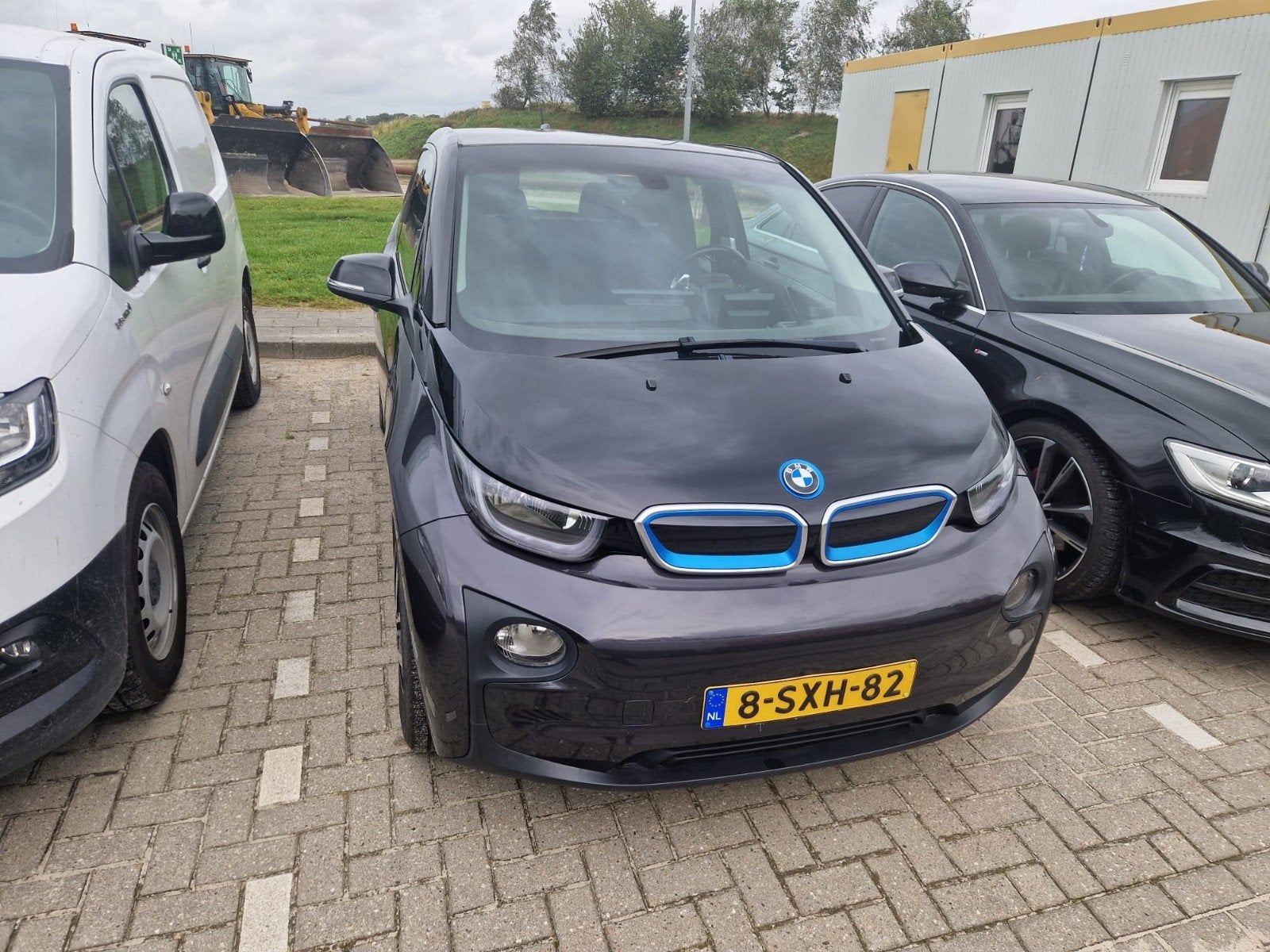 BMW i3 22 kWh 2013 – 155.000 km – HV isolatiefout – project/, Auto's, BMW, Automaat, Achterwielaandrijving, 4 stoelen, Origineel Nederlands