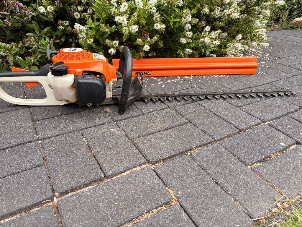 STIHL heggenschaar HS45 60cm, Tuin en Terras, Ophalen, Gebruikt, Benzine, STIHL