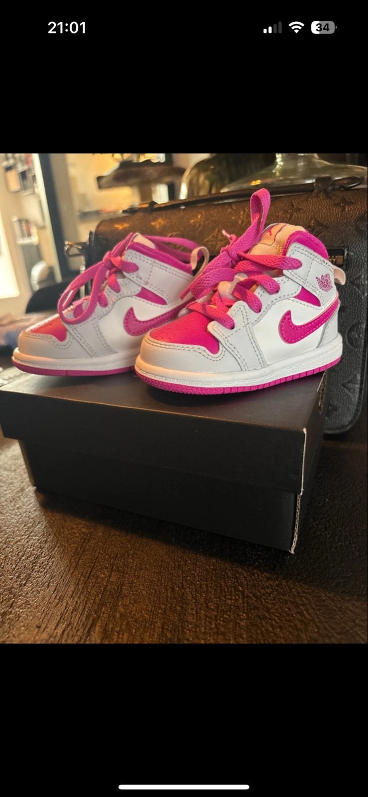 Nieuwe Jordan 1 Mid (TD) - Roze/Wit - Maat 19.5, Ophalen of Verzenden, Nieuw, Meisje