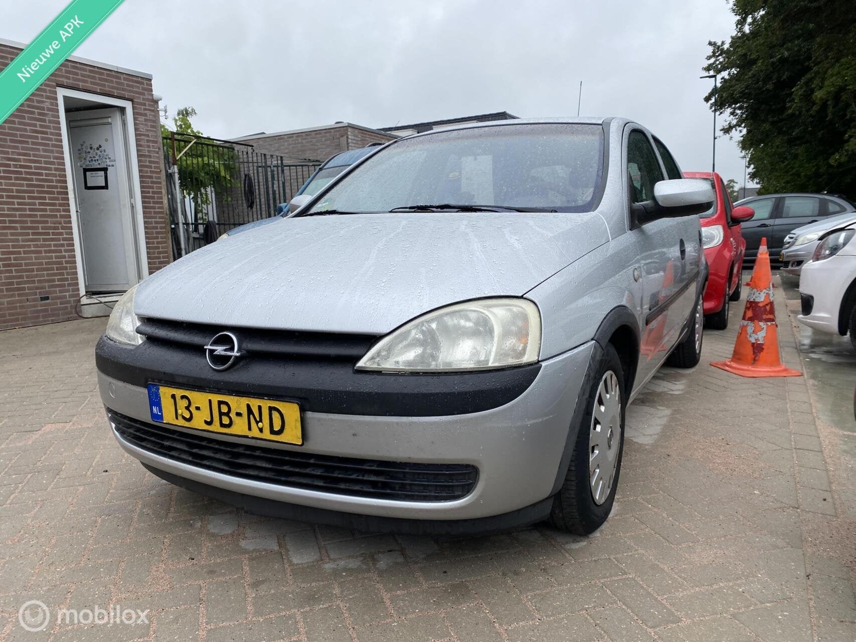 Opel Corsa 1.2-16V Comfort 5DRS Airco!, Voorwielaandrijving, 450 kg, Gebruikt, 31 €/maand