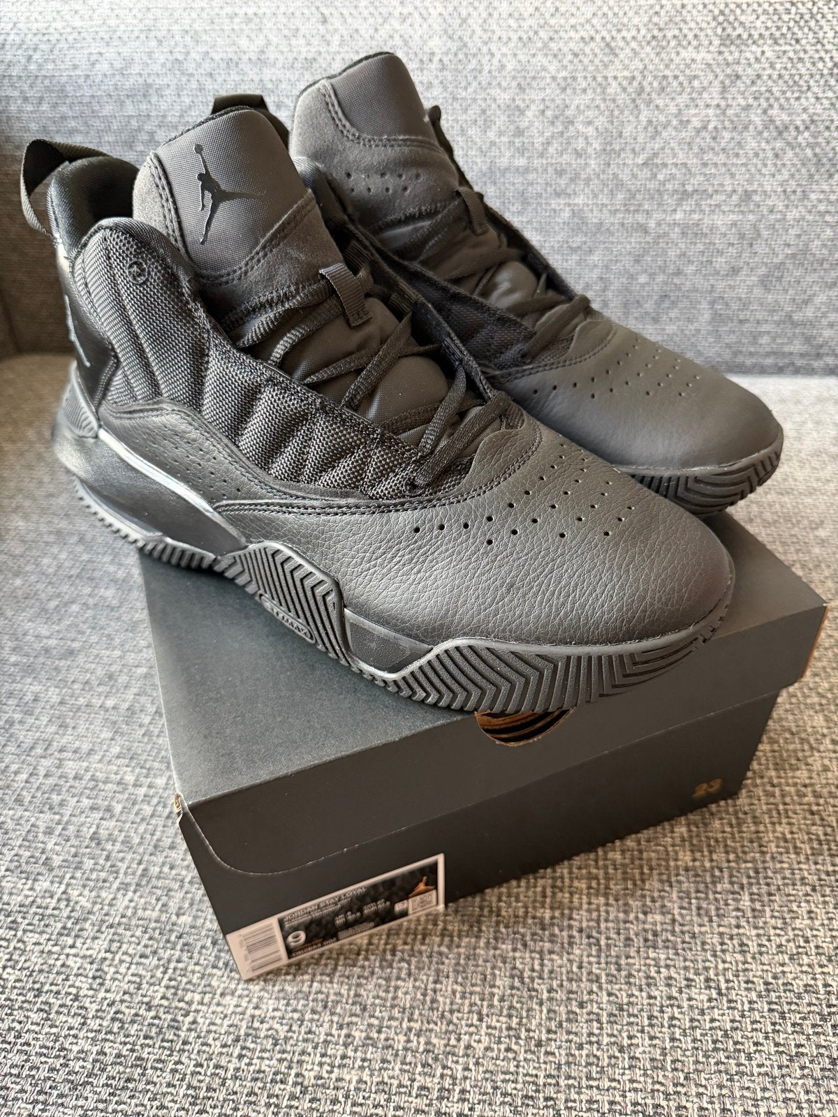 Nike Jordan Stay Loyal - Maat 42.5 - Nieuw in doos, Zwart, Nieuw, Ophalen of Verzenden, Sneakers of Gympen