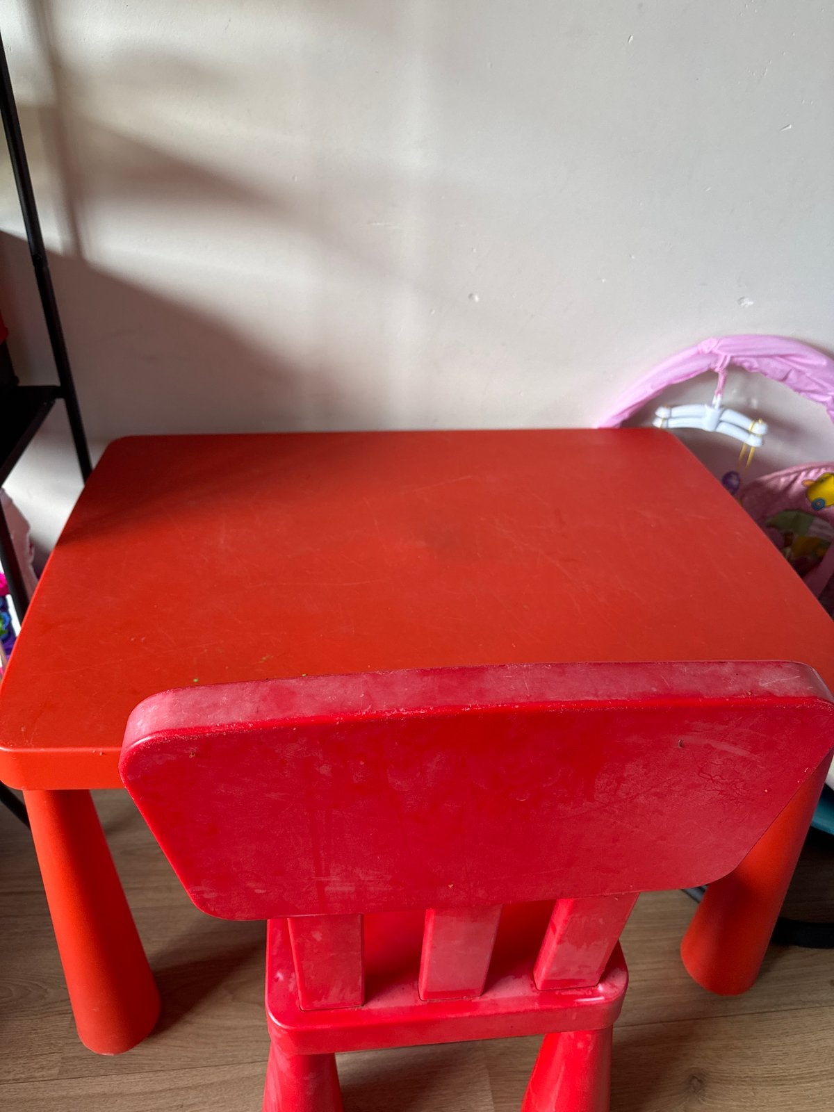 Rode kinder tafel en stoel set, Kinderen en Baby's, Ophalen, Gebruikt, Tafel(s) en Stoel(en)