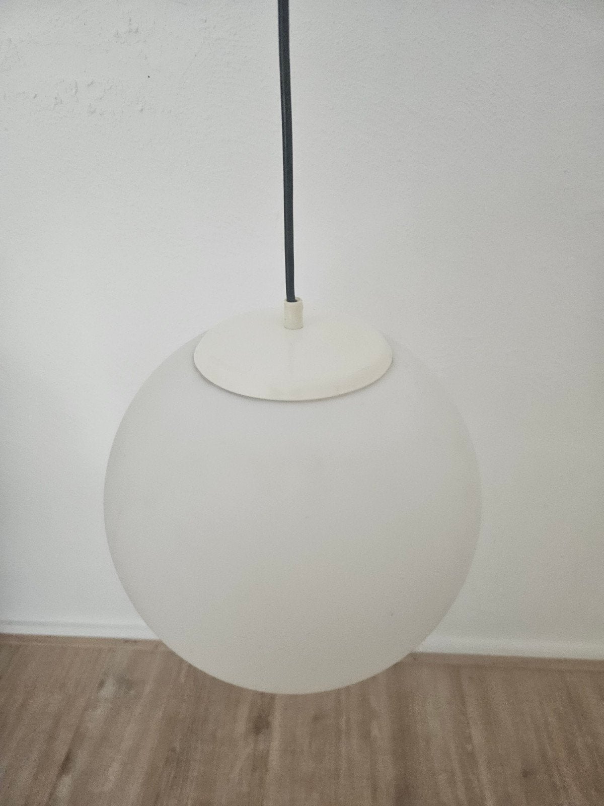 Witte bol hanglamp - Melkglas - Vintage design, Ophalen of Verzenden, Gebruikt, Glas, Vintage, Modern, Scandinavisch