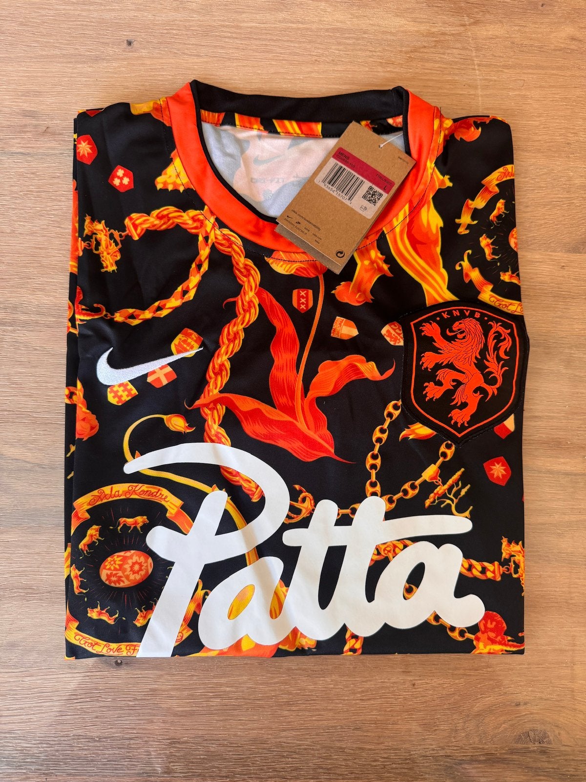 Patta X KNVB maat L Shirt, Ophalen of Verzenden, Nieuw, Maat 52/54 (L), Oranje